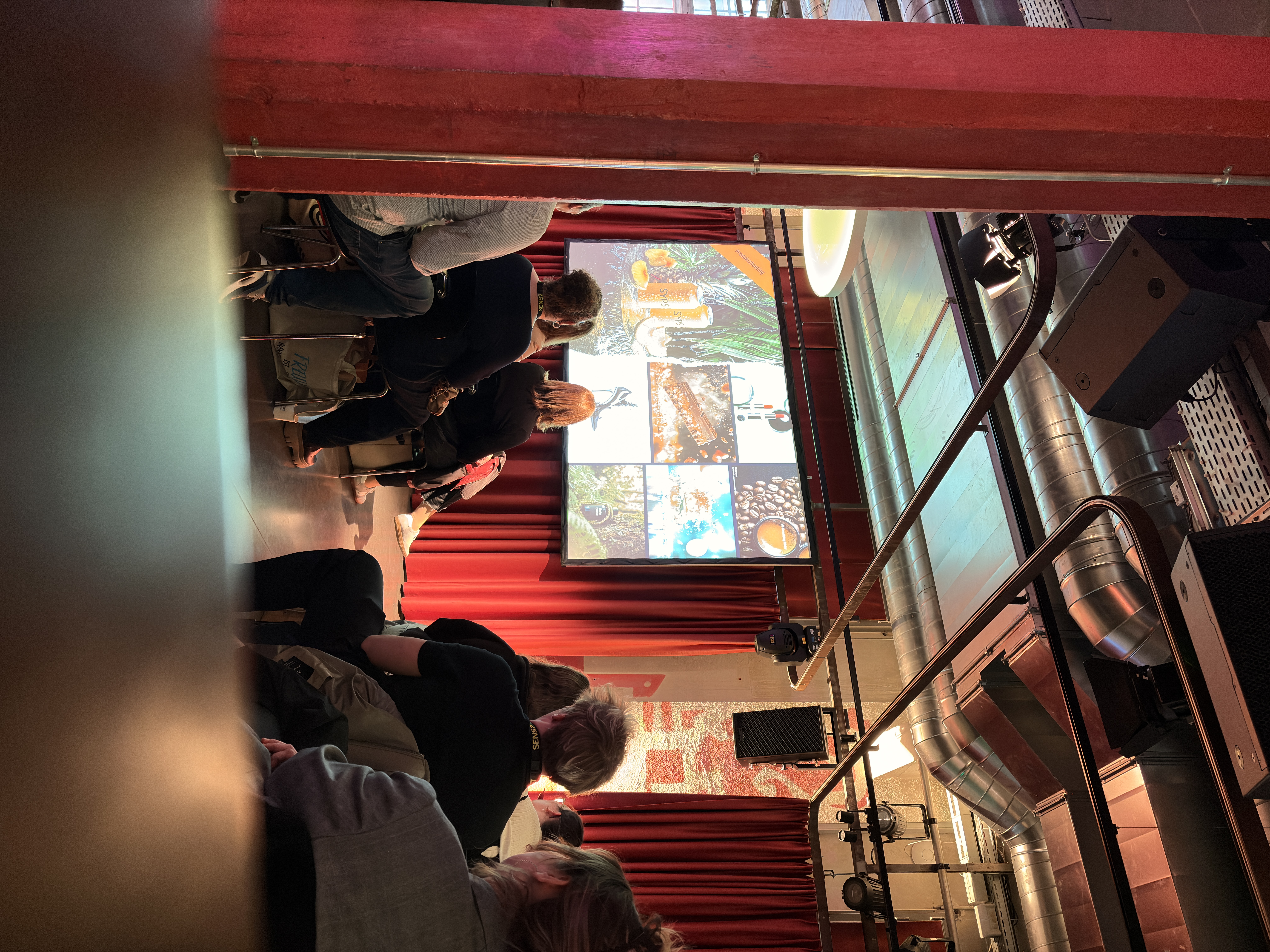 Bild ohne Beschreibung Bild ohne Beschreibung