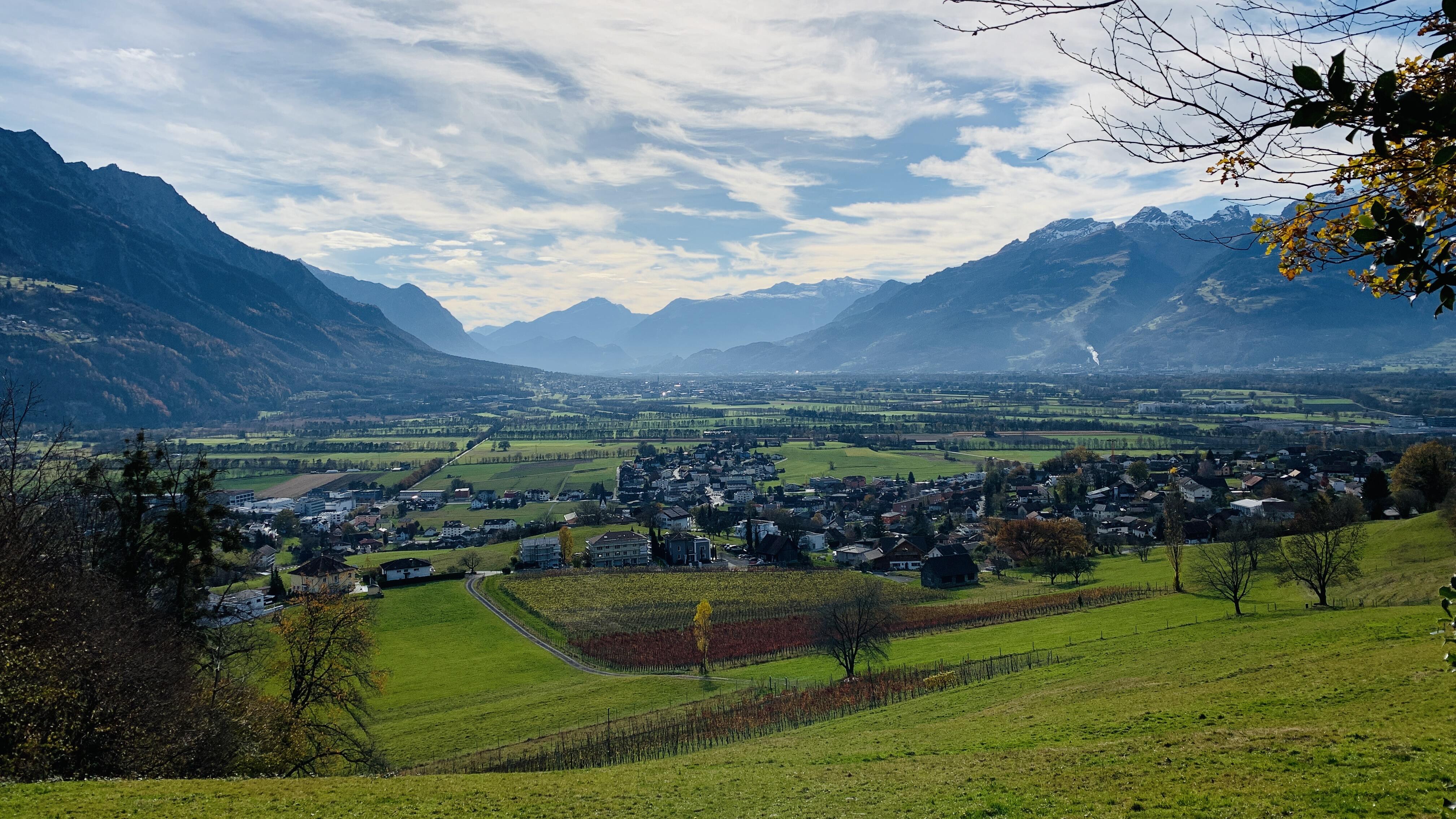 Bild ohne Beschreibung Bild ohne Beschreibung
