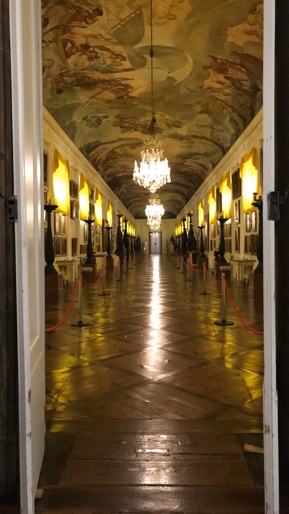 Bild ohne Beschreibung Bild ohne Beschreibung