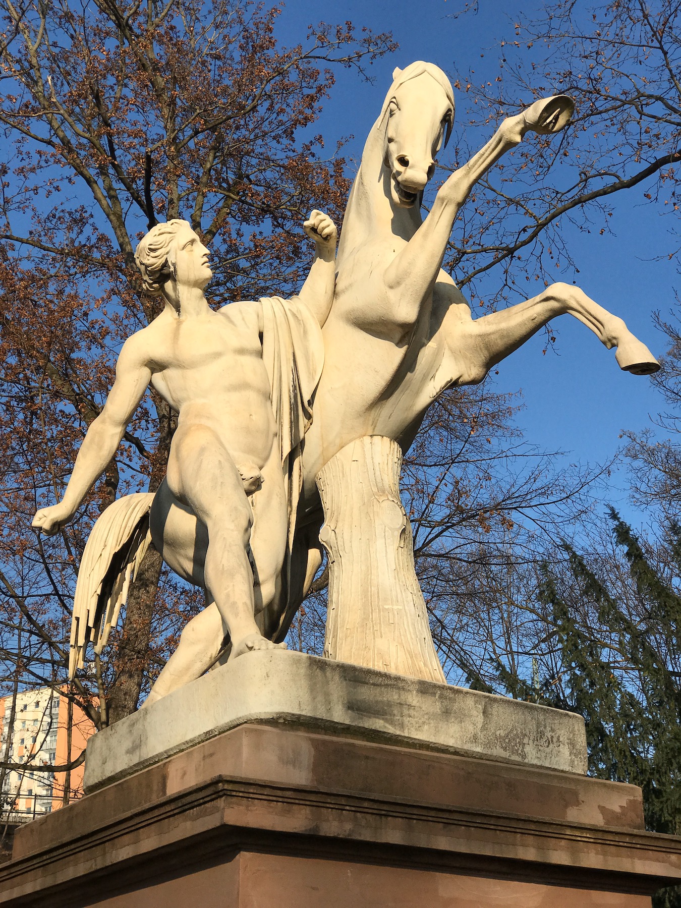 Bild ohne Beschreibung Bild ohne Beschreibung