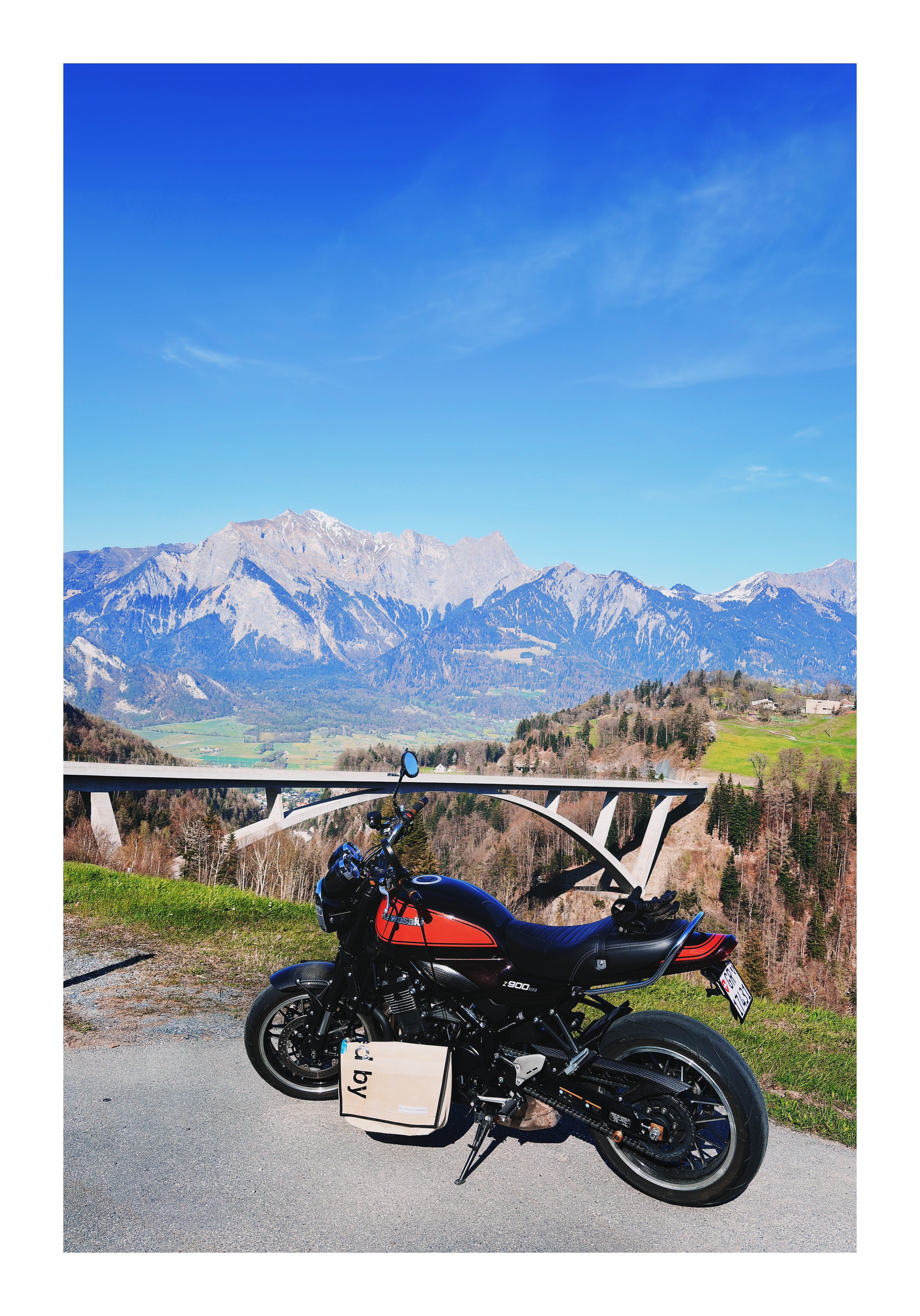 Bike2Work mit der Kawasaki Z900RS Bike2Work mit der Kawasaki Z900RS