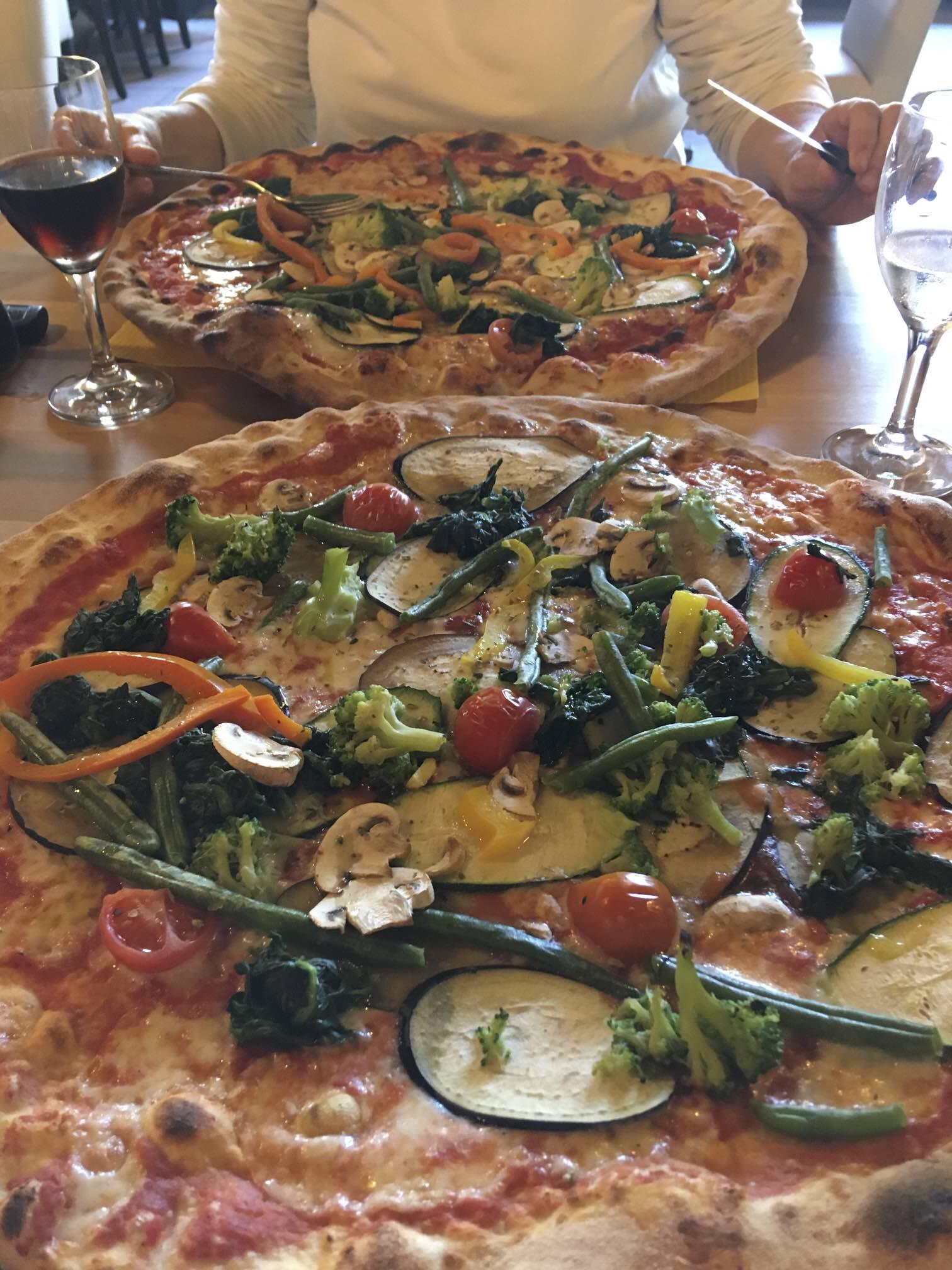 Bild ohne Beschreibung Bild ohne Beschreibung