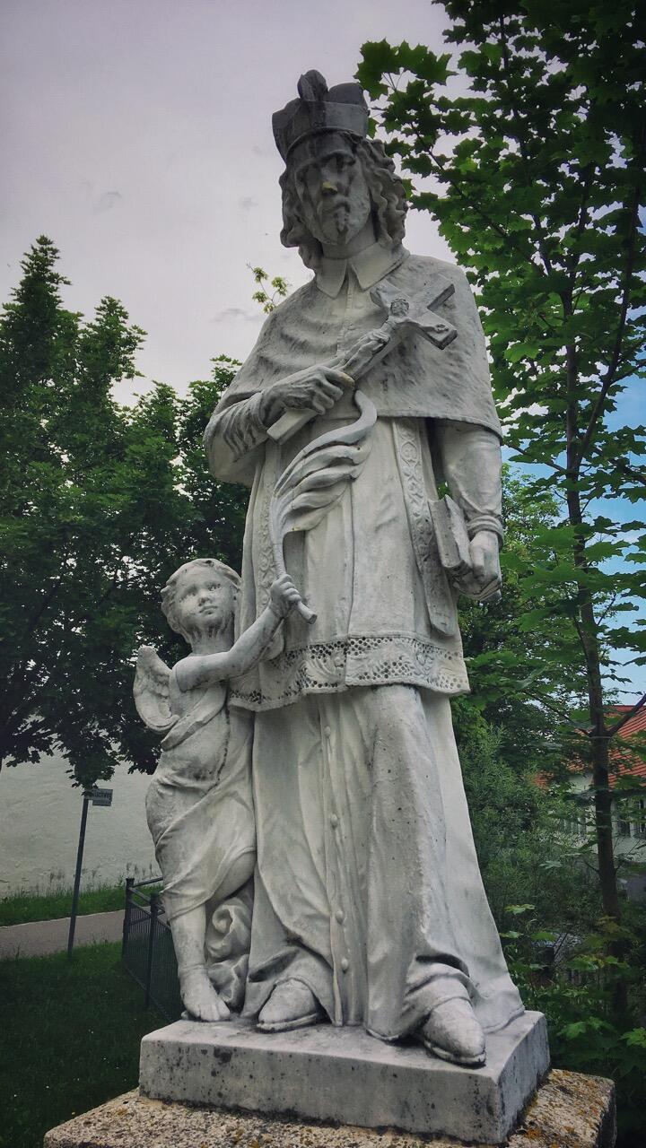 Bild ohne Beschreibung Bild ohne Beschreibung