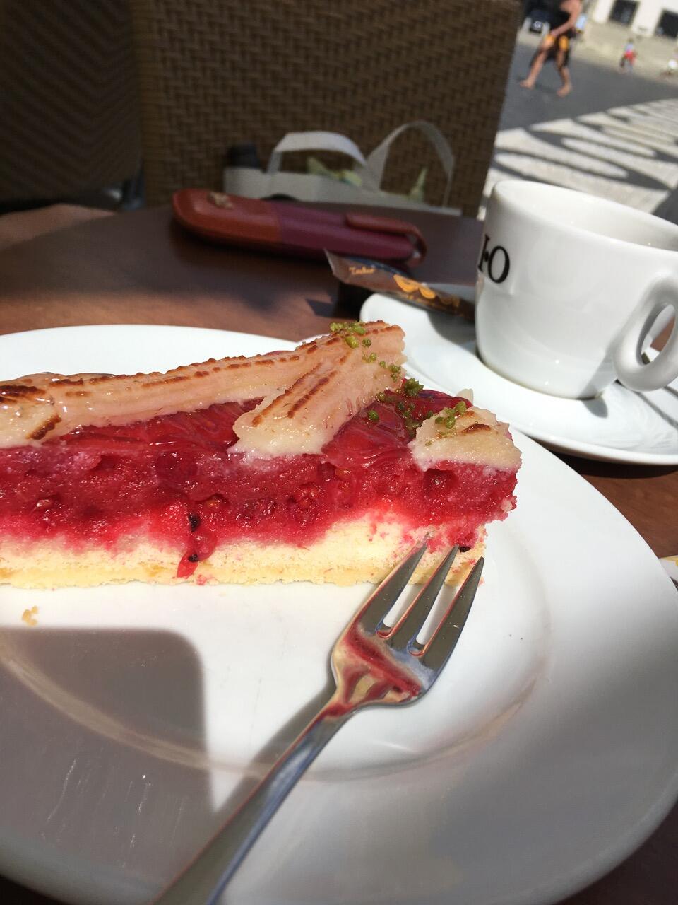 Bild ohne Beschreibung Bild ohne Beschreibung