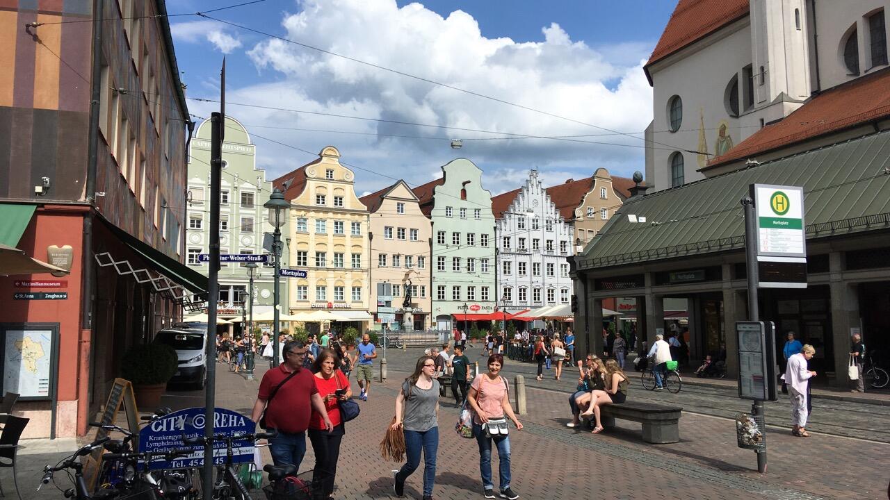 Bild ohne Beschreibung Bild ohne Beschreibung