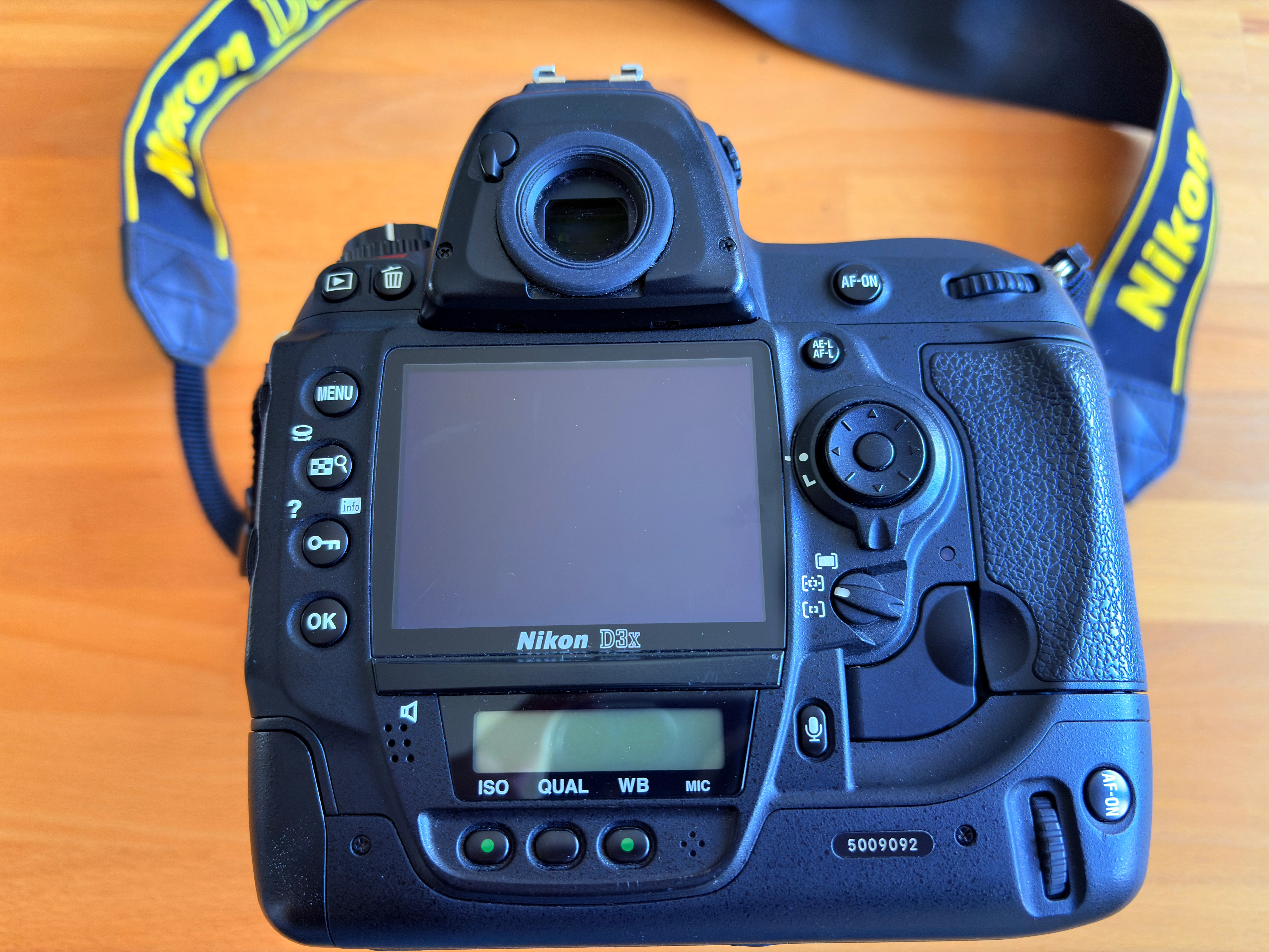 Bild ohne Beschreibung Bild ohne Beschreibung