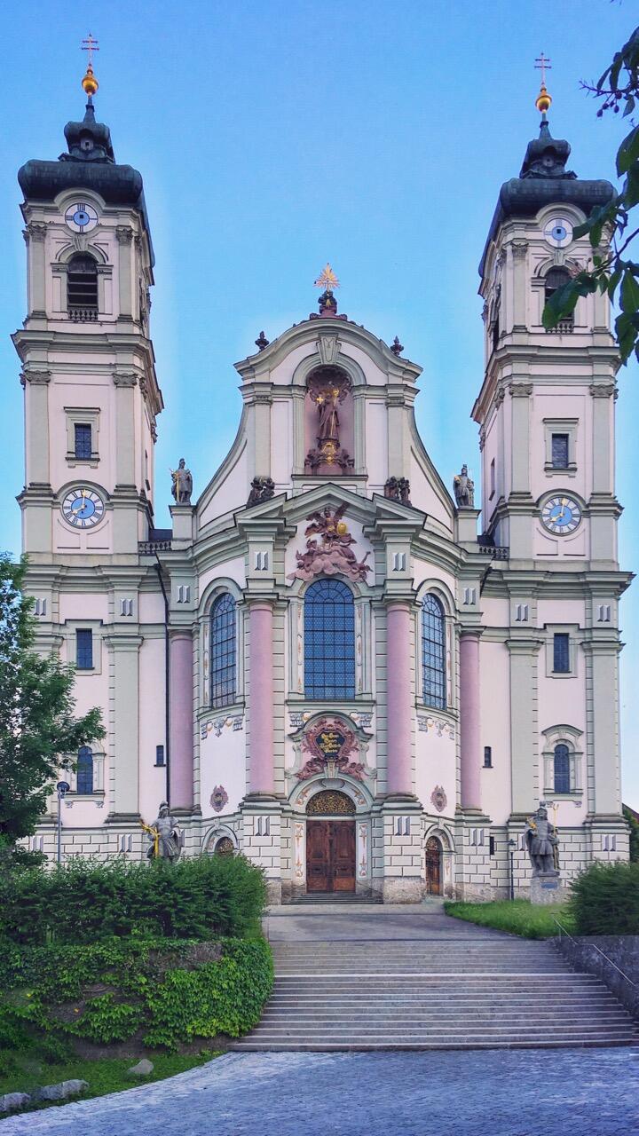 Bild ohne Beschreibung Bild ohne Beschreibung