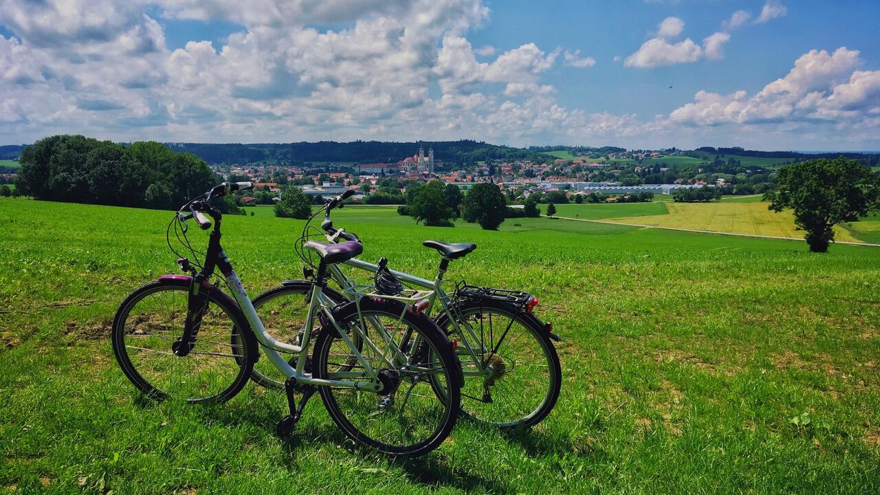 Bild ohne Beschreibung Bild ohne Beschreibung