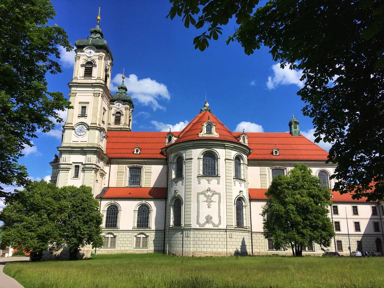 Bild ohne Beschreibung Bild ohne Beschreibung