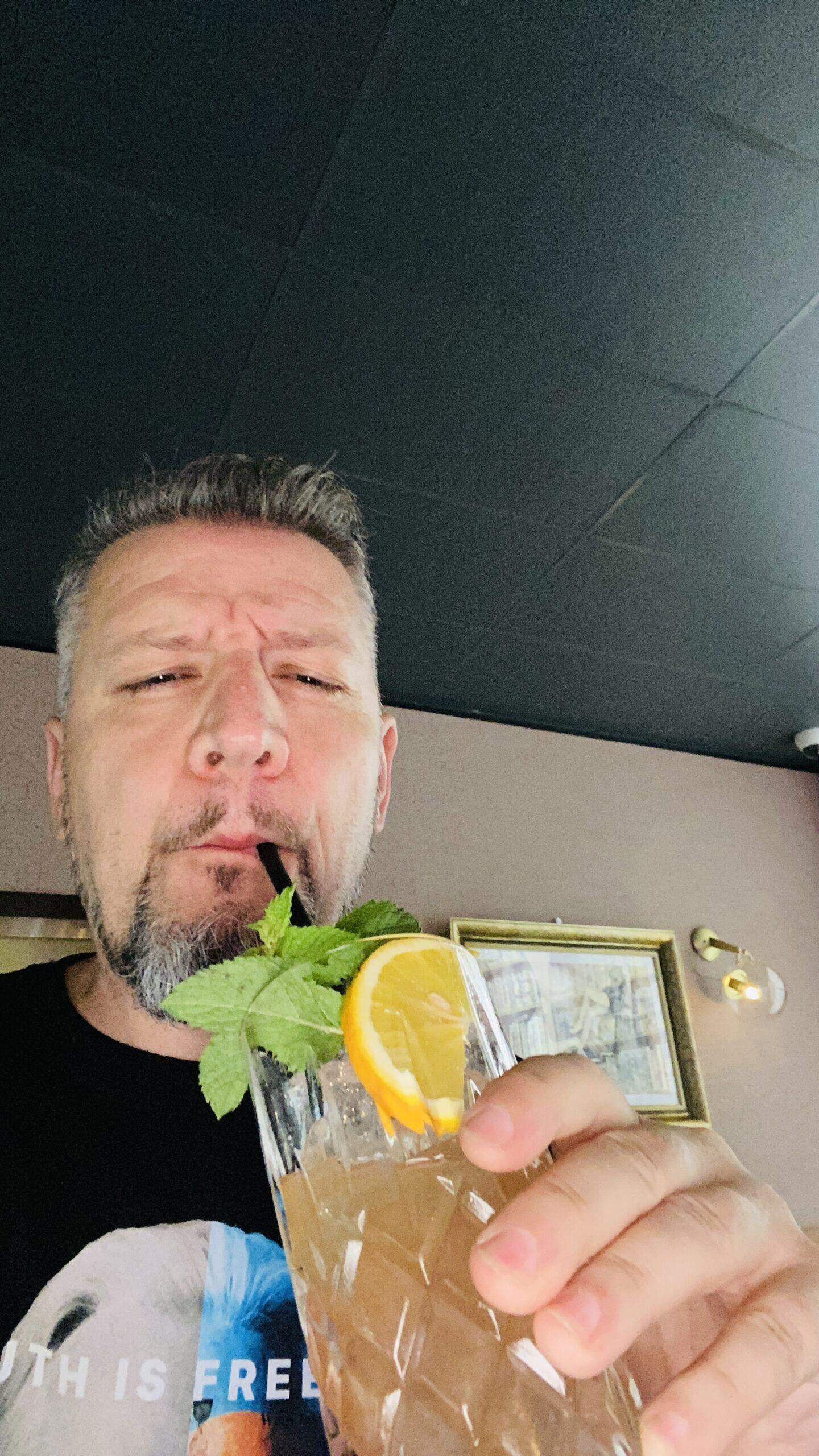 Bild ohne Beschreibung