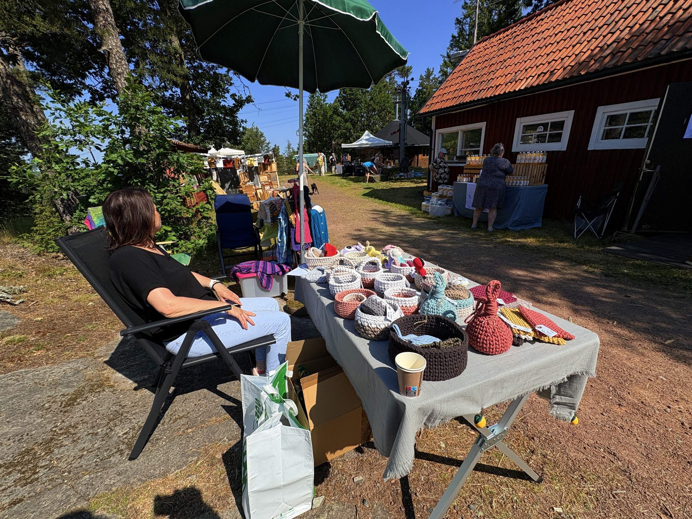 Bild ohne Beschreibung Bild ohne Beschreibung