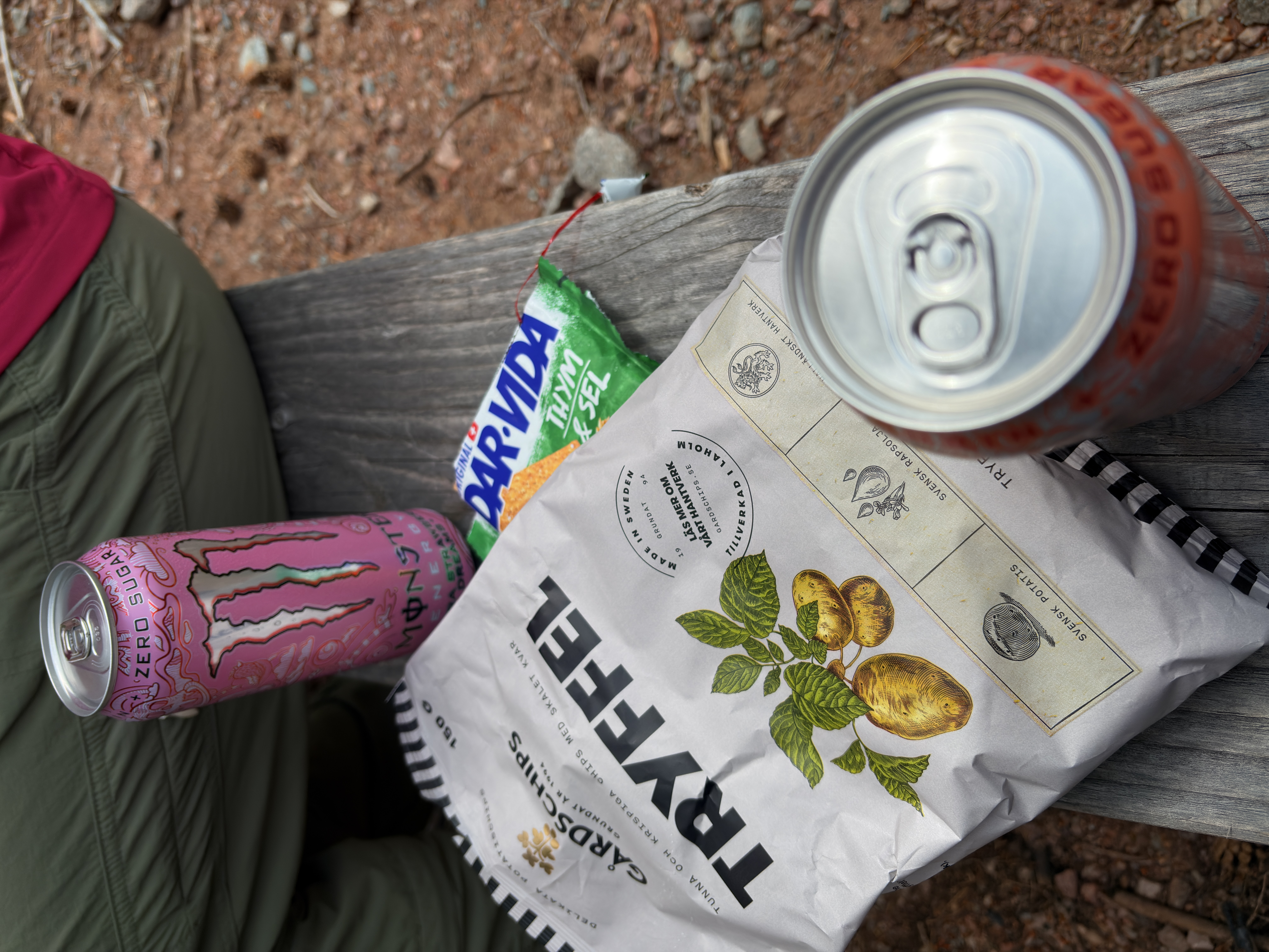 Bild ohne Beschreibung Bild ohne Beschreibung