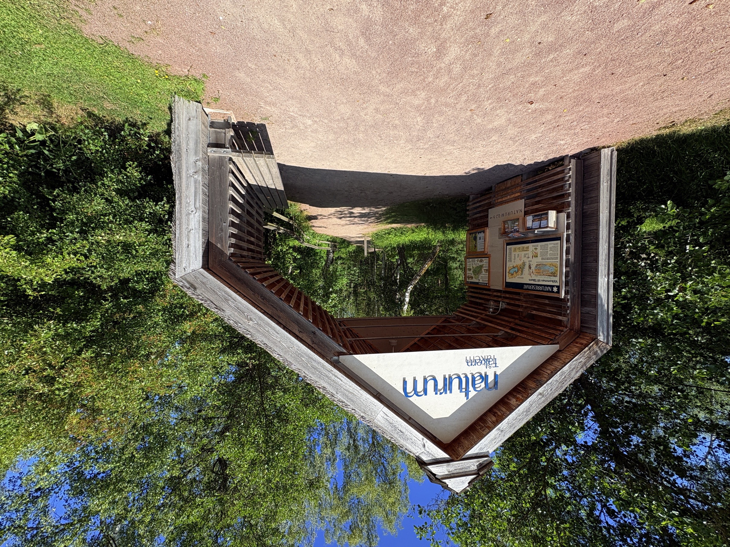 Bild ohne Beschreibung Bild ohne Beschreibung