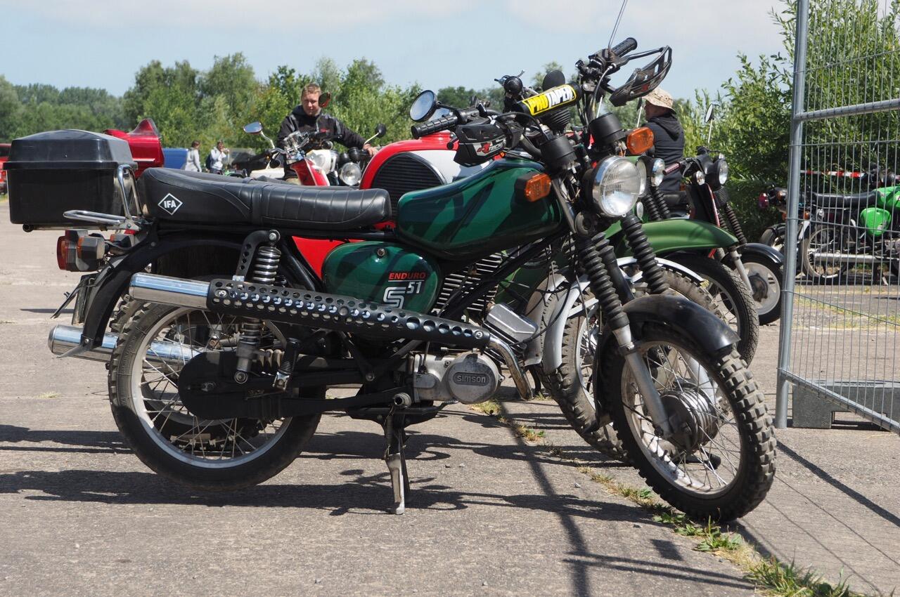 Bild ohne Beschreibung Bild ohne Beschreibung