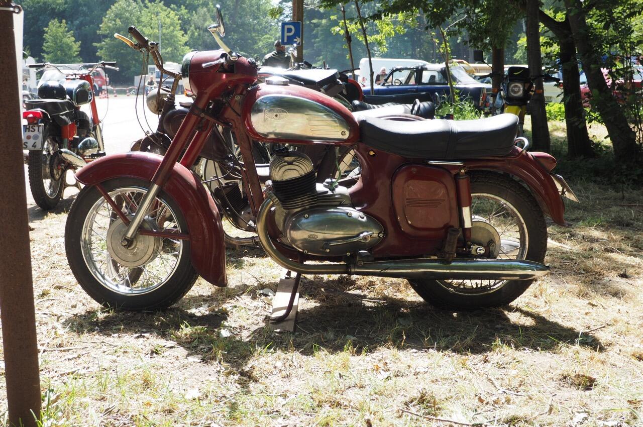 Bild ohne Beschreibung Bild ohne Beschreibung