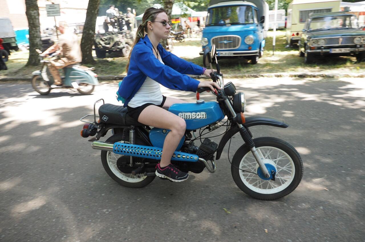 Bild ohne Beschreibung Bild ohne Beschreibung