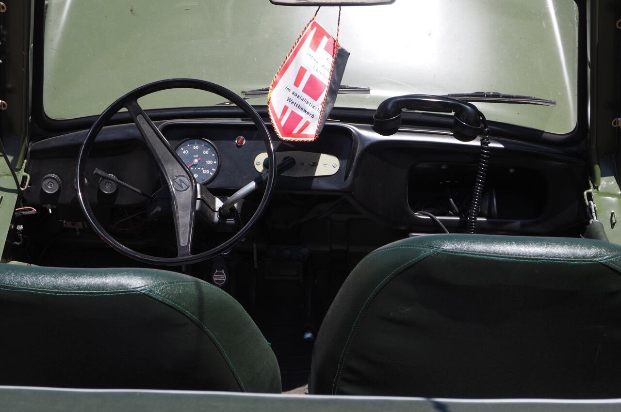 Bild ohne Beschreibung Bild ohne Beschreibung