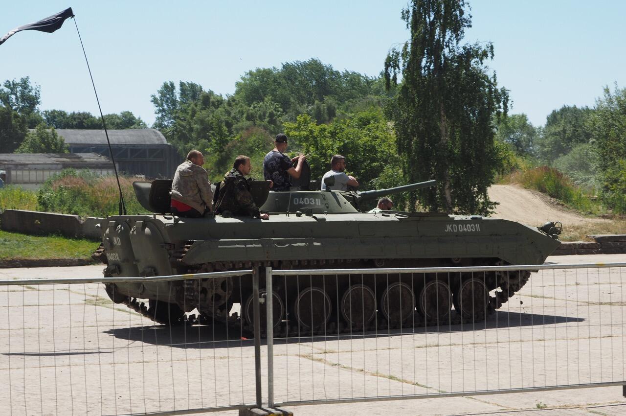 Bild ohne Beschreibung Bild ohne Beschreibung