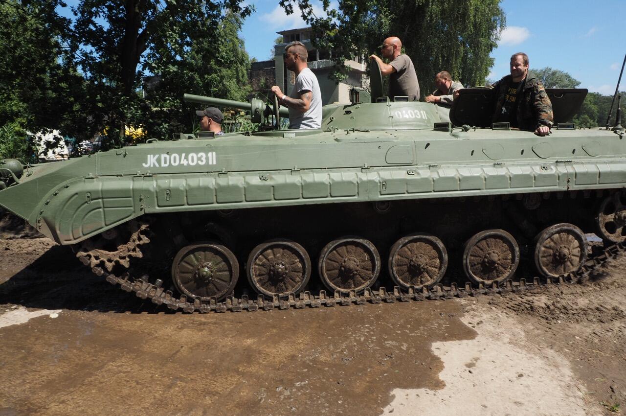 Bild ohne Beschreibung Bild ohne Beschreibung