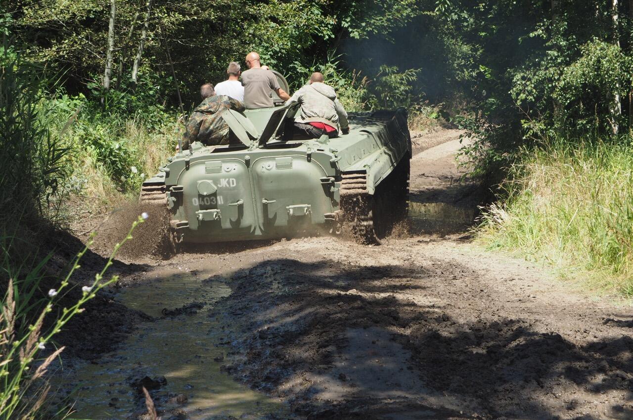 Bild ohne Beschreibung Bild ohne Beschreibung