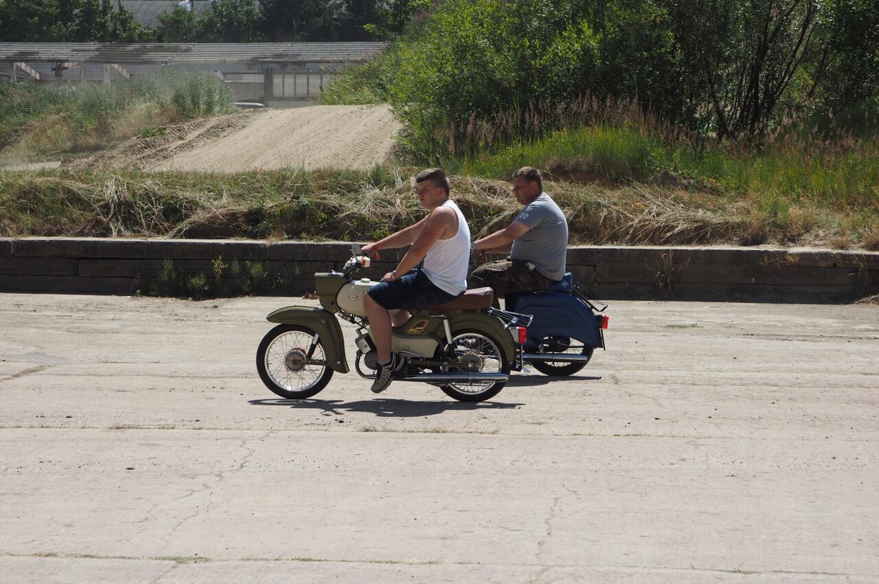 Bild ohne Beschreibung Bild ohne Beschreibung