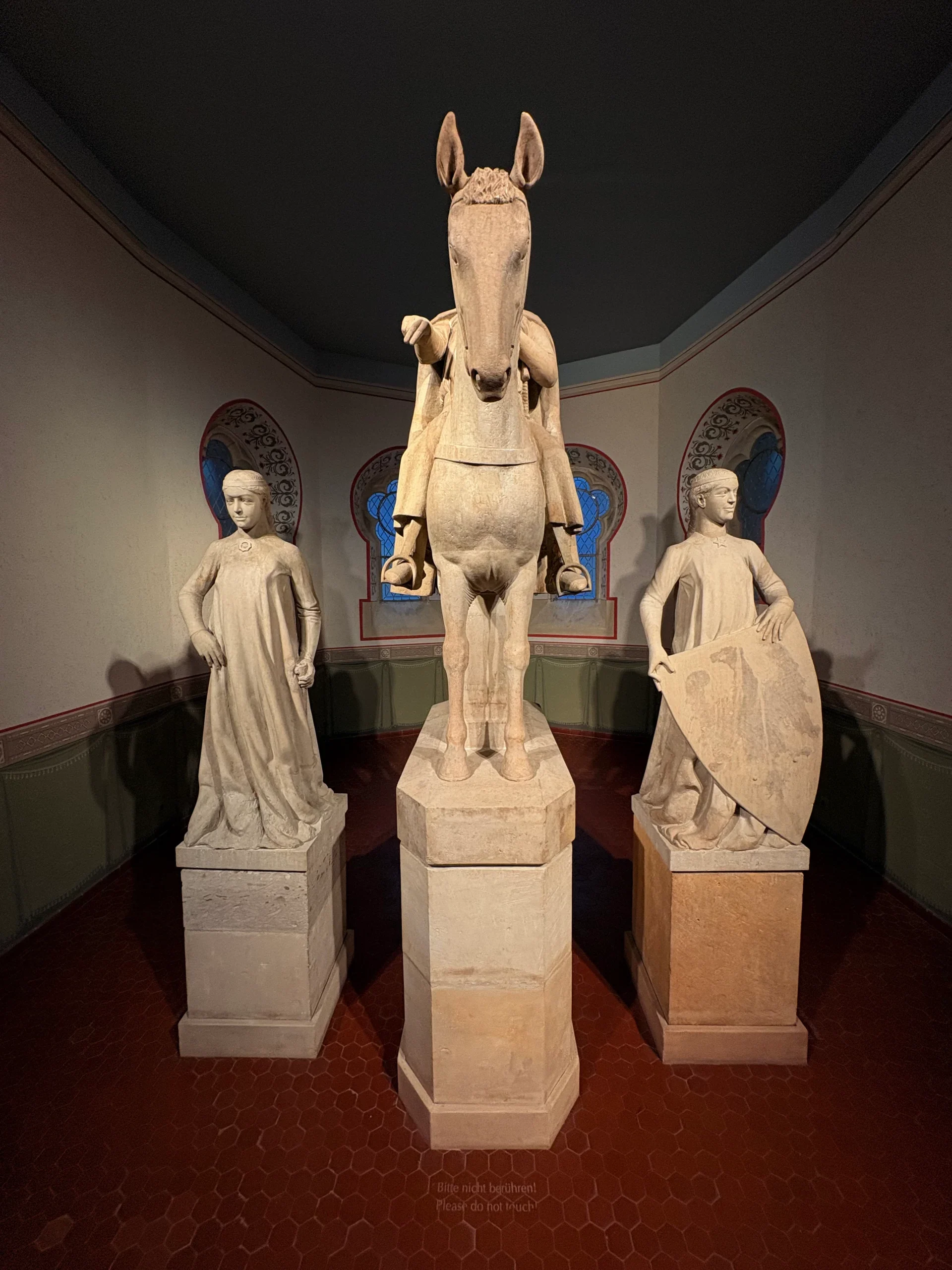 Bild ohne Beschreibung Bild ohne Beschreibung