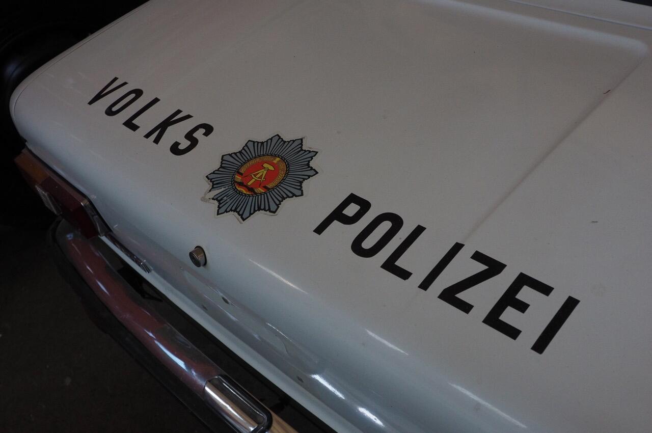 Bild ohne Beschreibung Bild ohne Beschreibung