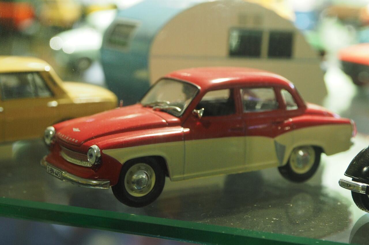 Bild ohne Beschreibung Bild ohne Beschreibung