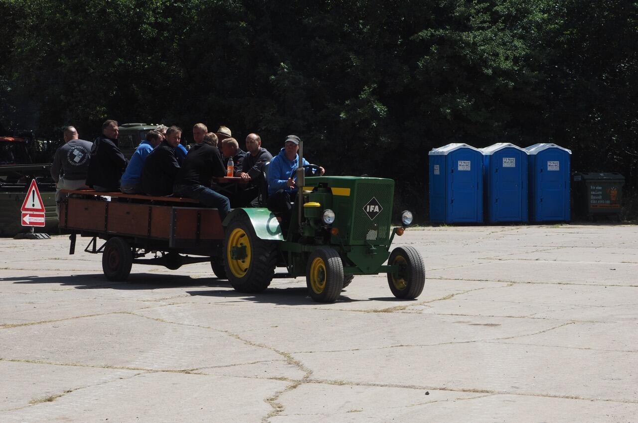 Bild ohne Beschreibung Bild ohne Beschreibung