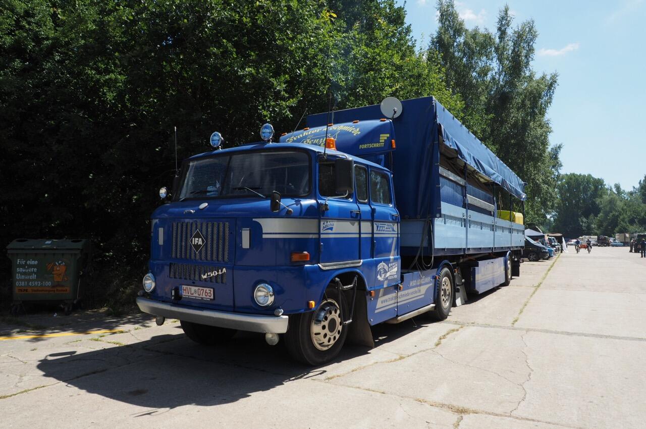 Bild ohne Beschreibung Bild ohne Beschreibung