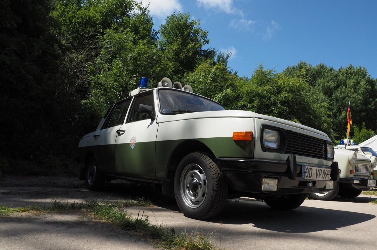 Bild ohne Beschreibung Bild ohne Beschreibung