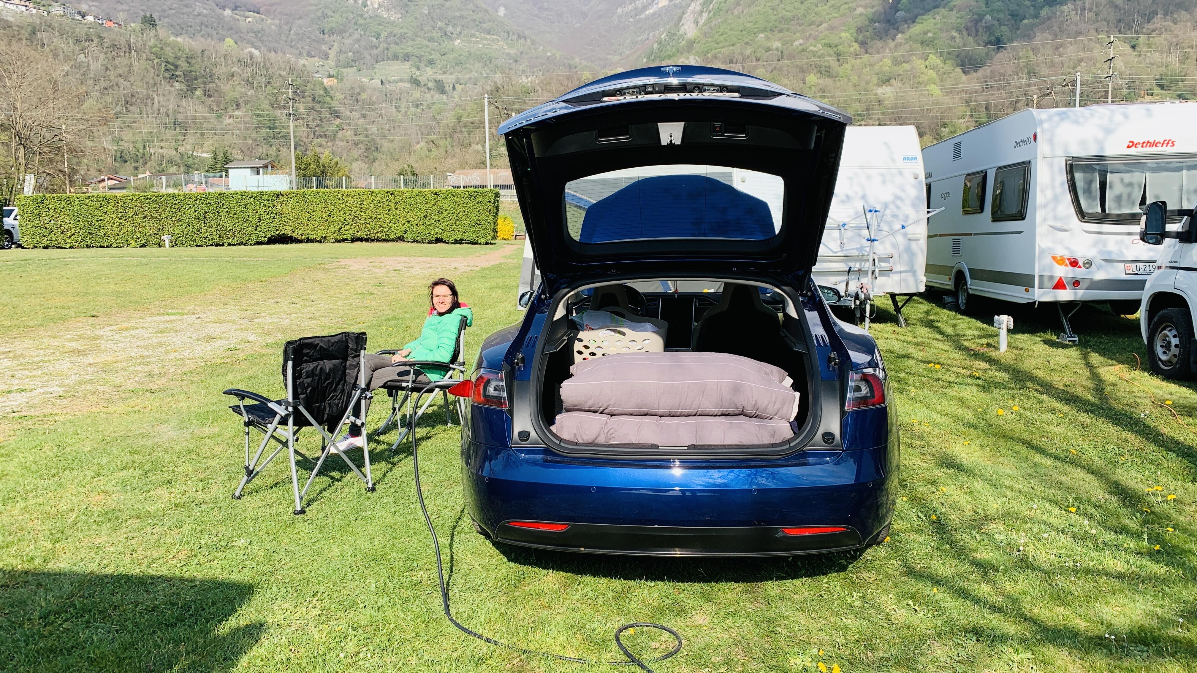 Bild ohne Beschreibung Bild ohne Beschreibung