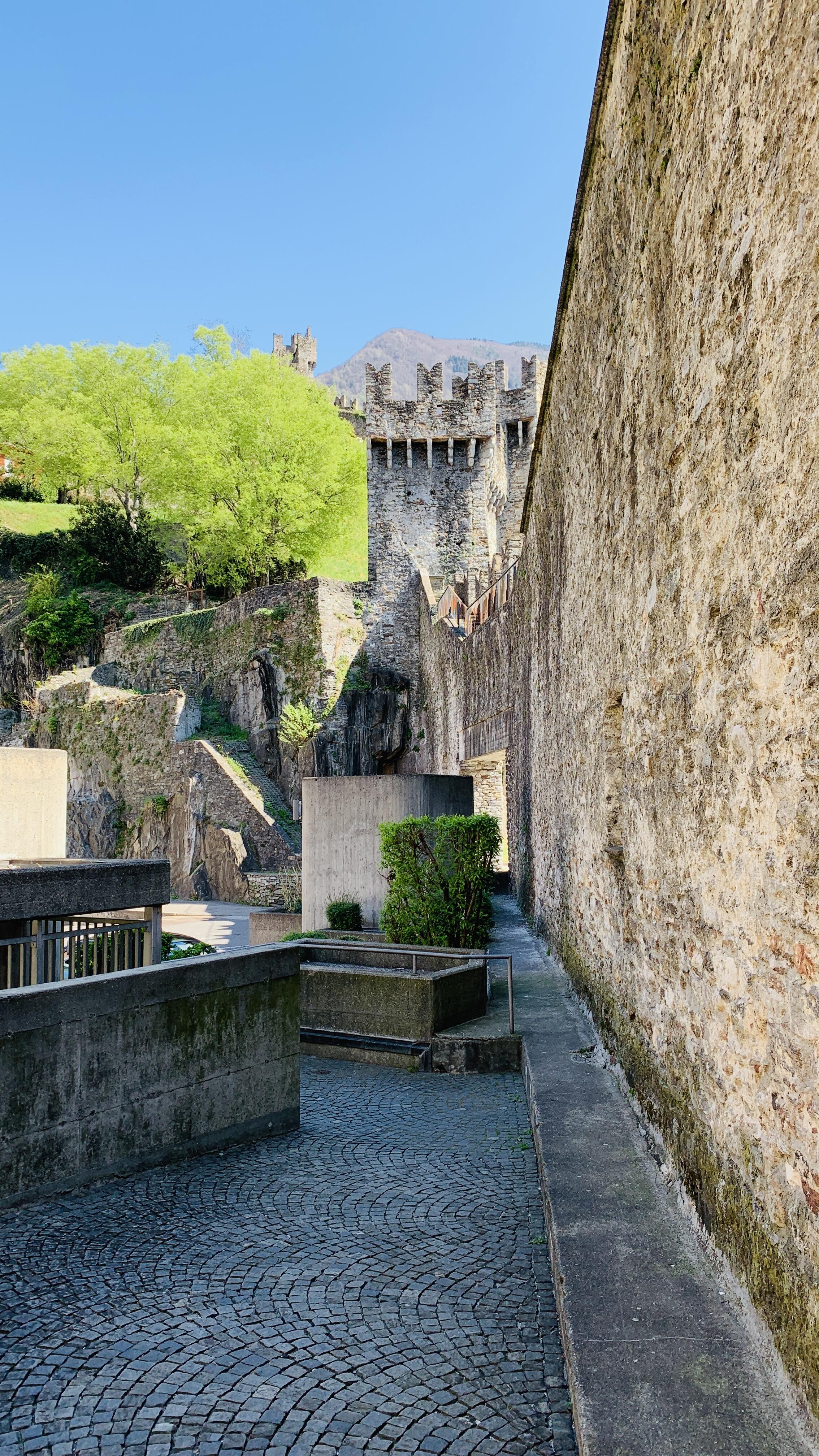 Bild ohne Beschreibung Bild ohne Beschreibung