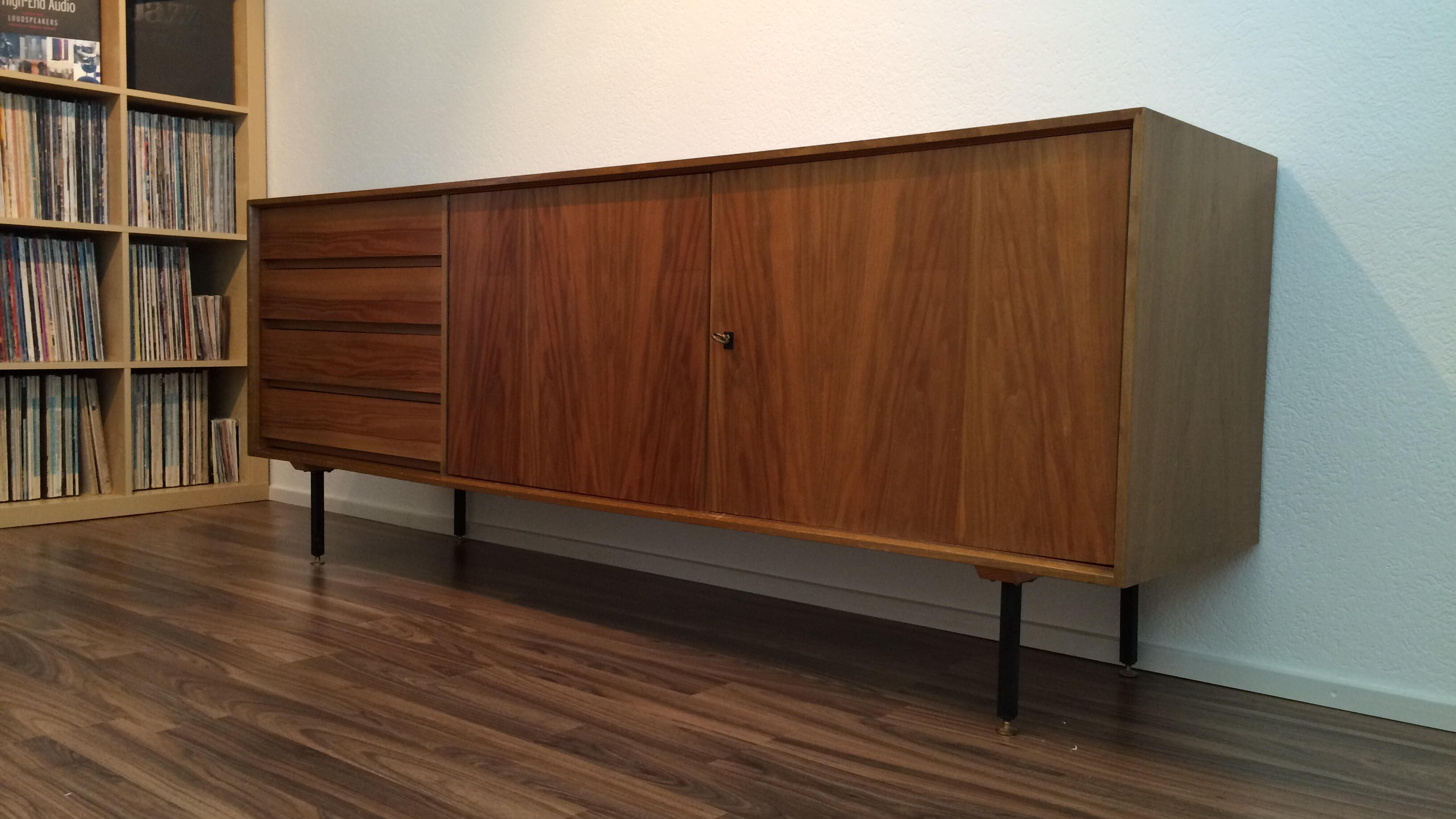 Bild ohne Beschreibung