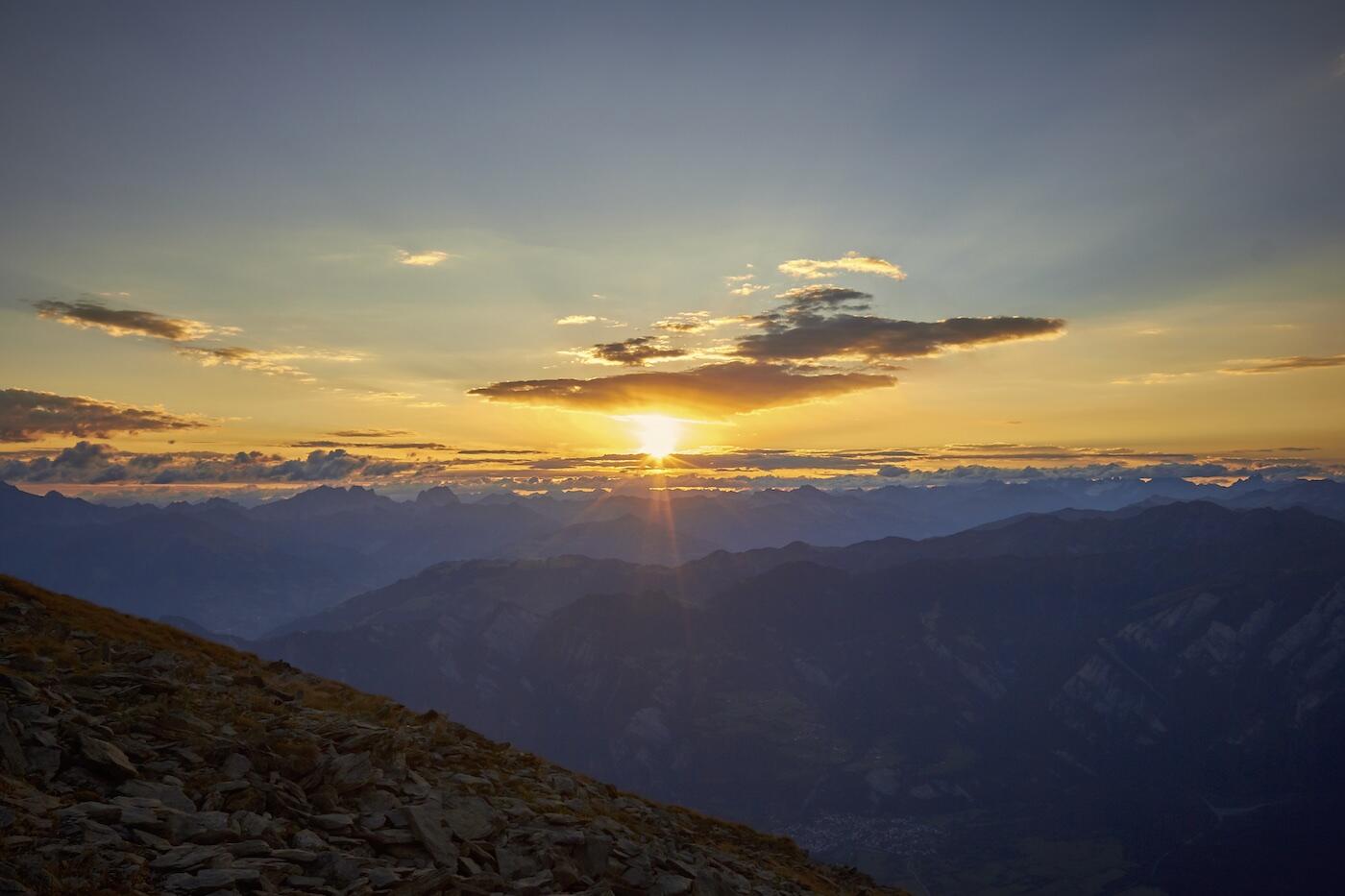 Bild ohne Beschreibung Bild ohne Beschreibung