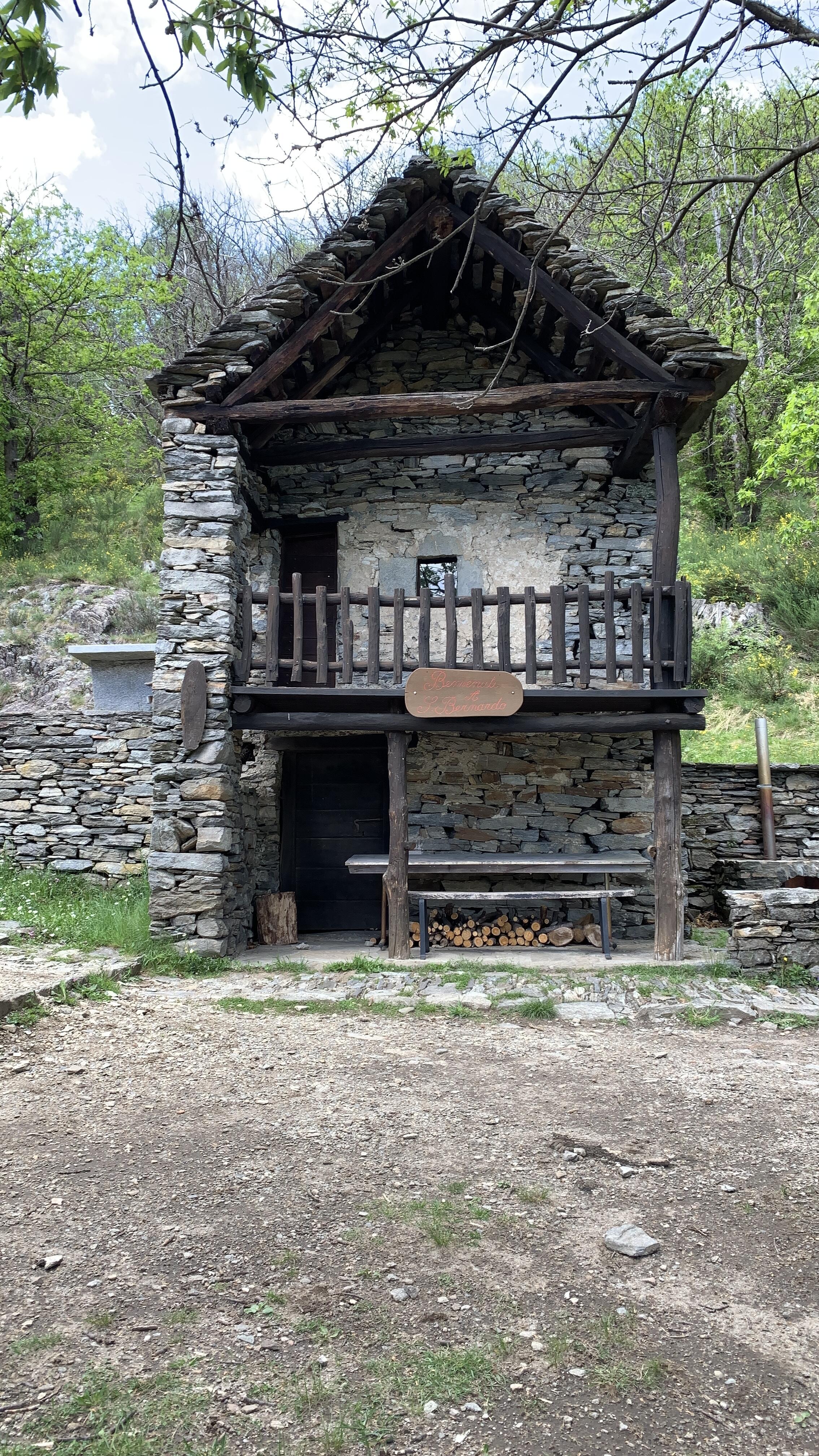 Bild ohne Beschreibung Bild ohne Beschreibung