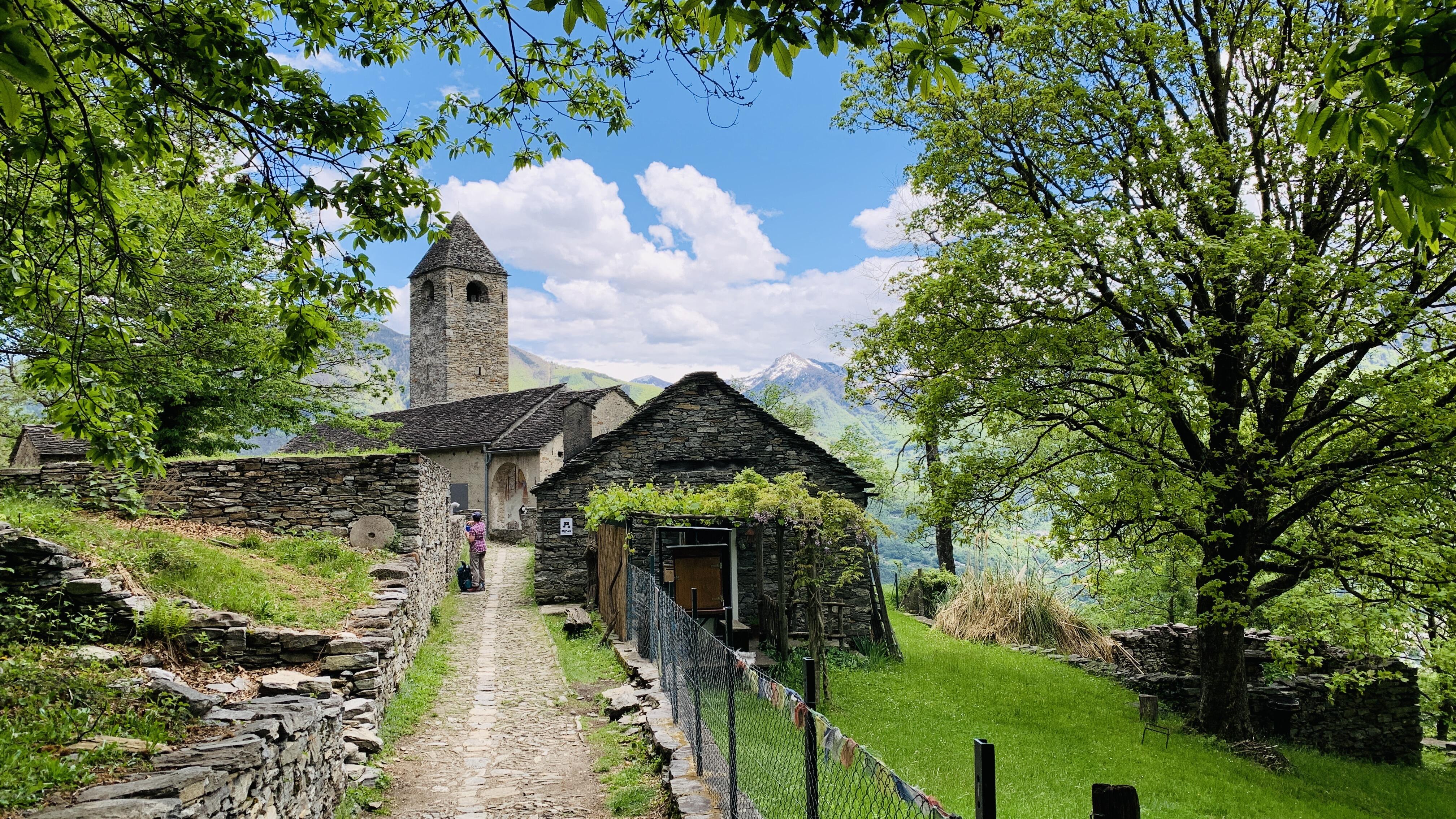 Bild ohne Beschreibung Bild ohne Beschreibung