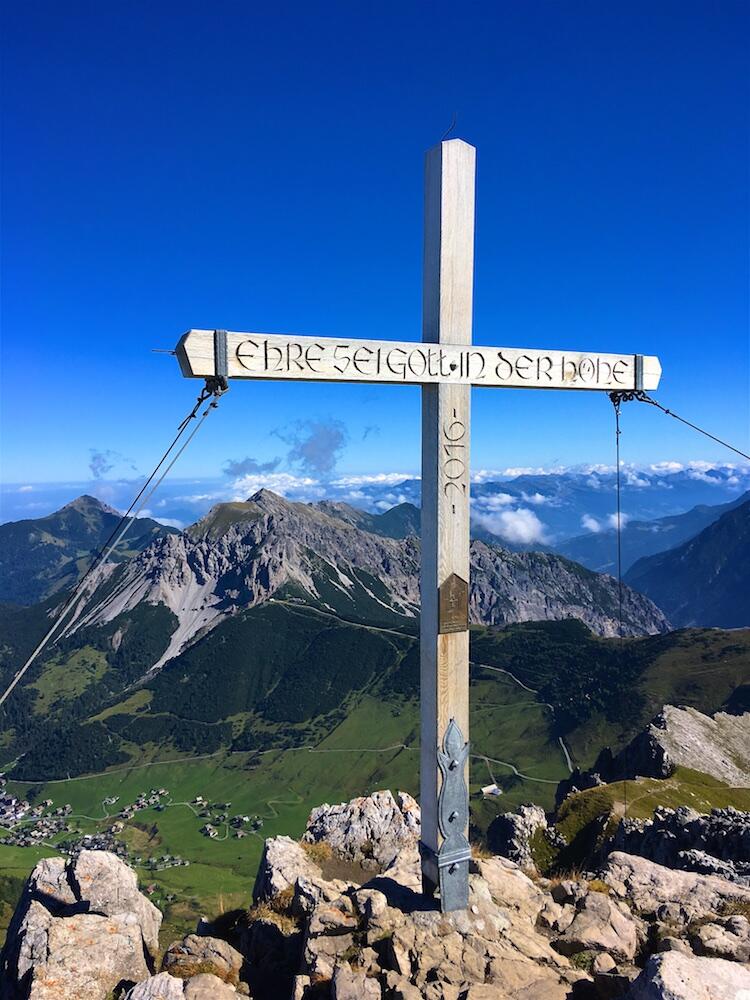 Bild ohne Beschreibung Bild ohne Beschreibung