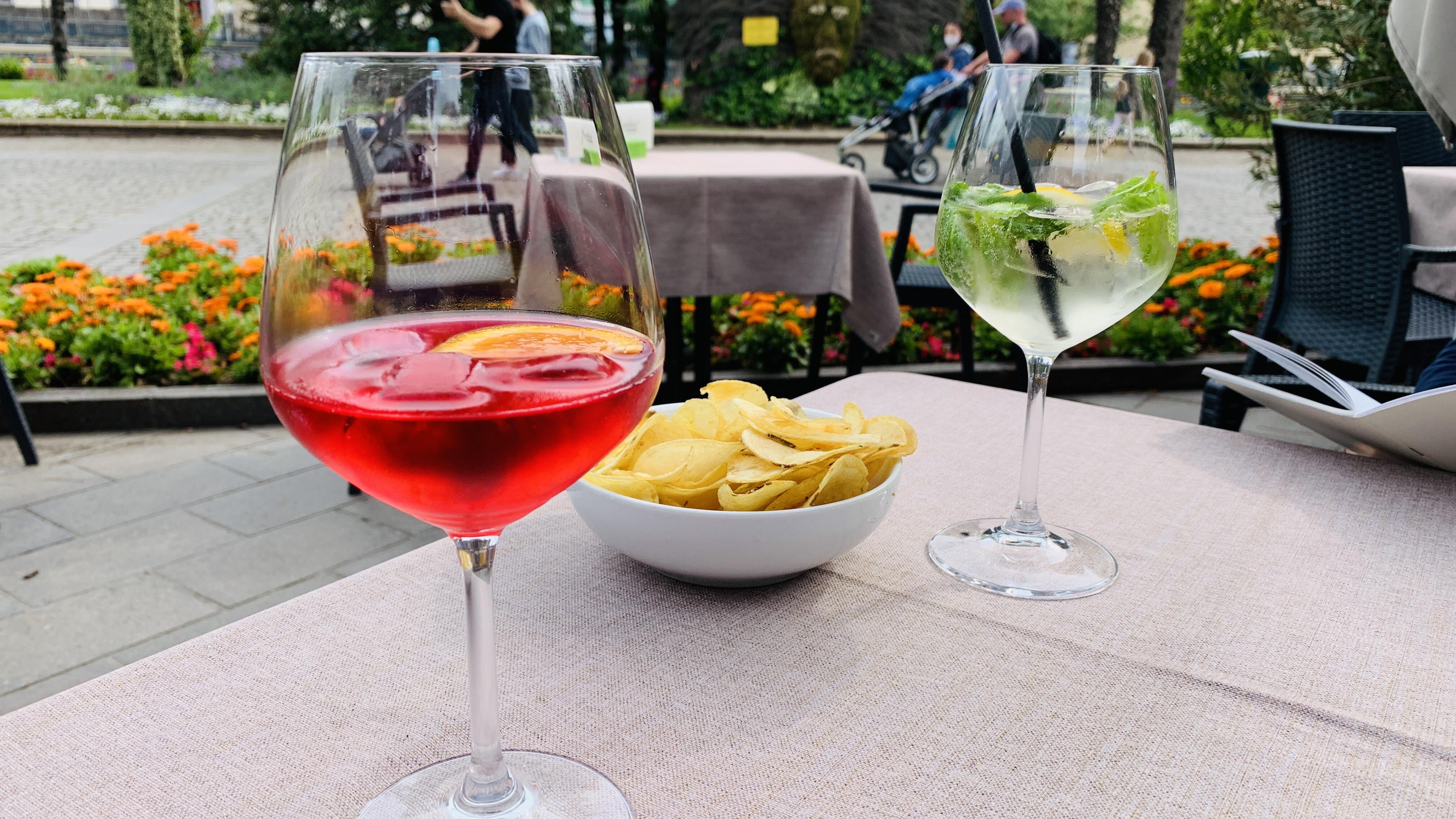 Bild ohne Beschreibung Bild ohne Beschreibung