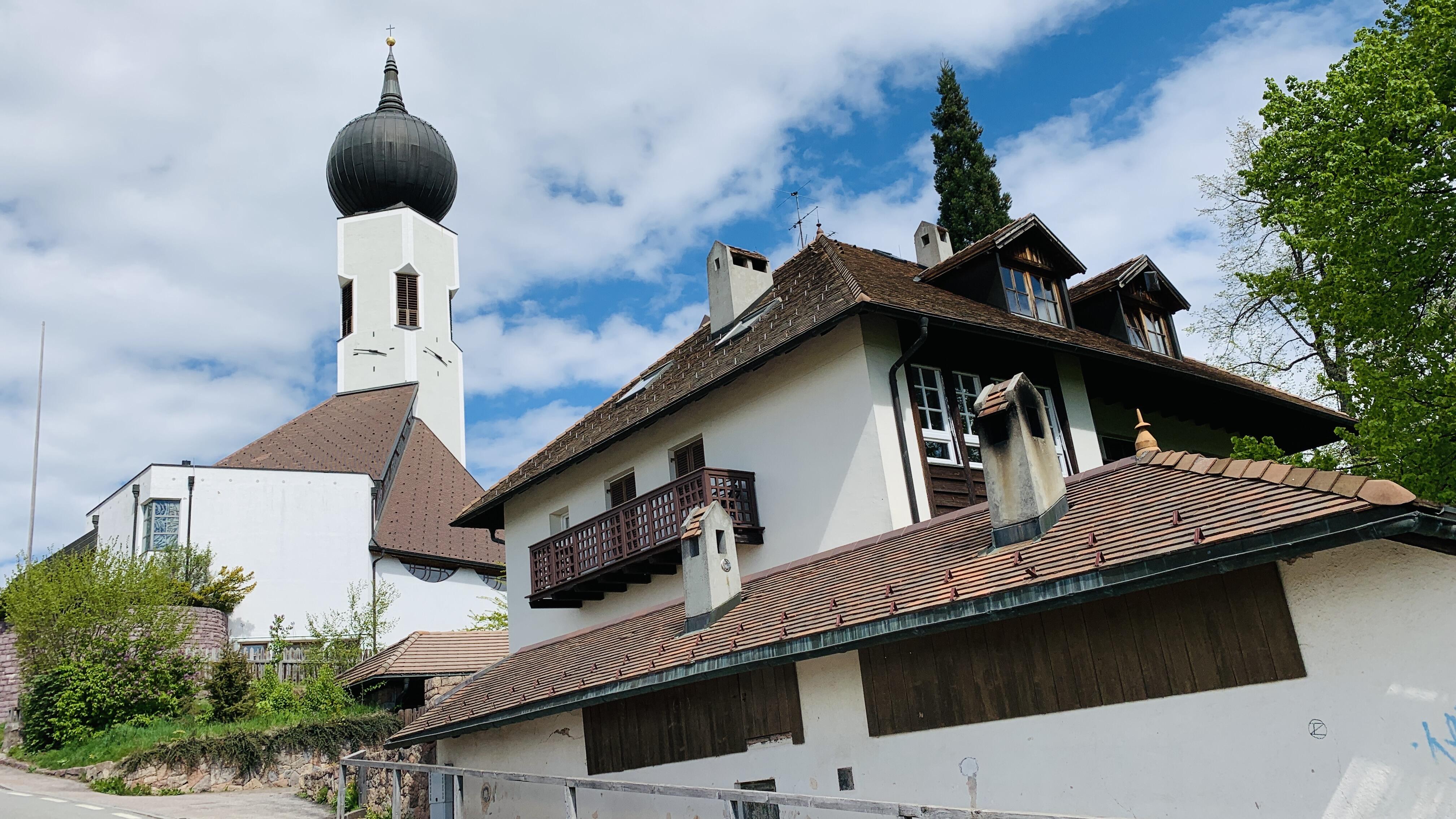 Bild ohne Beschreibung Bild ohne Beschreibung