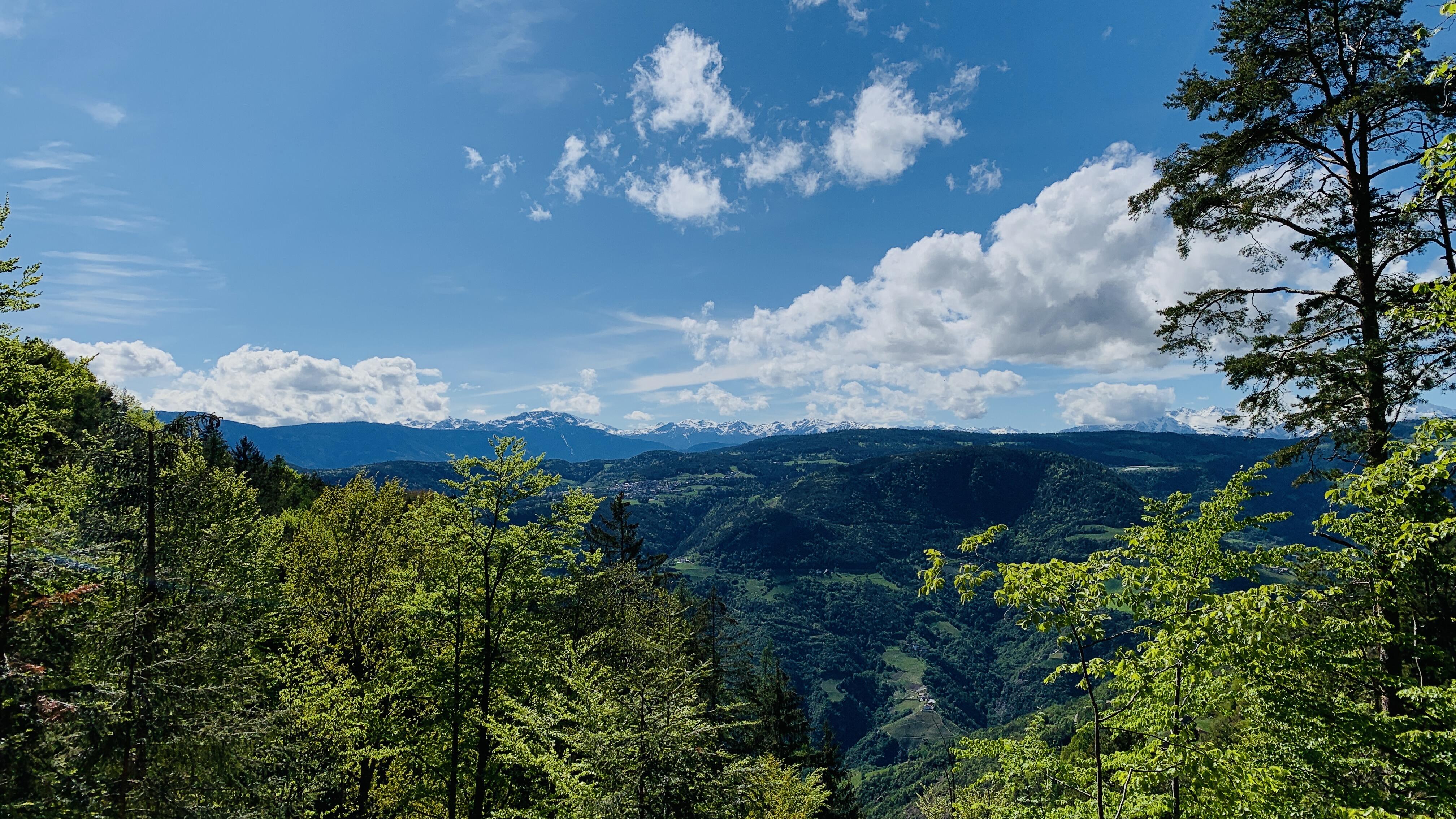 Bild ohne Beschreibung Bild ohne Beschreibung