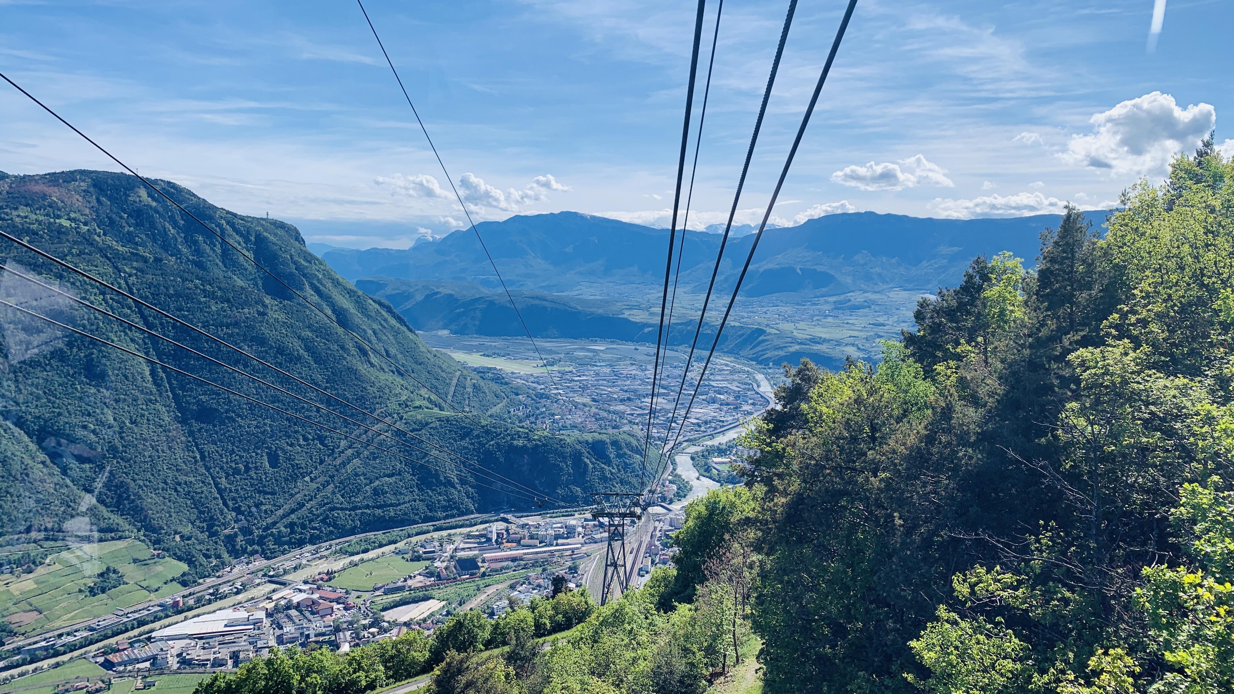 Bild ohne Beschreibung Bild ohne Beschreibung