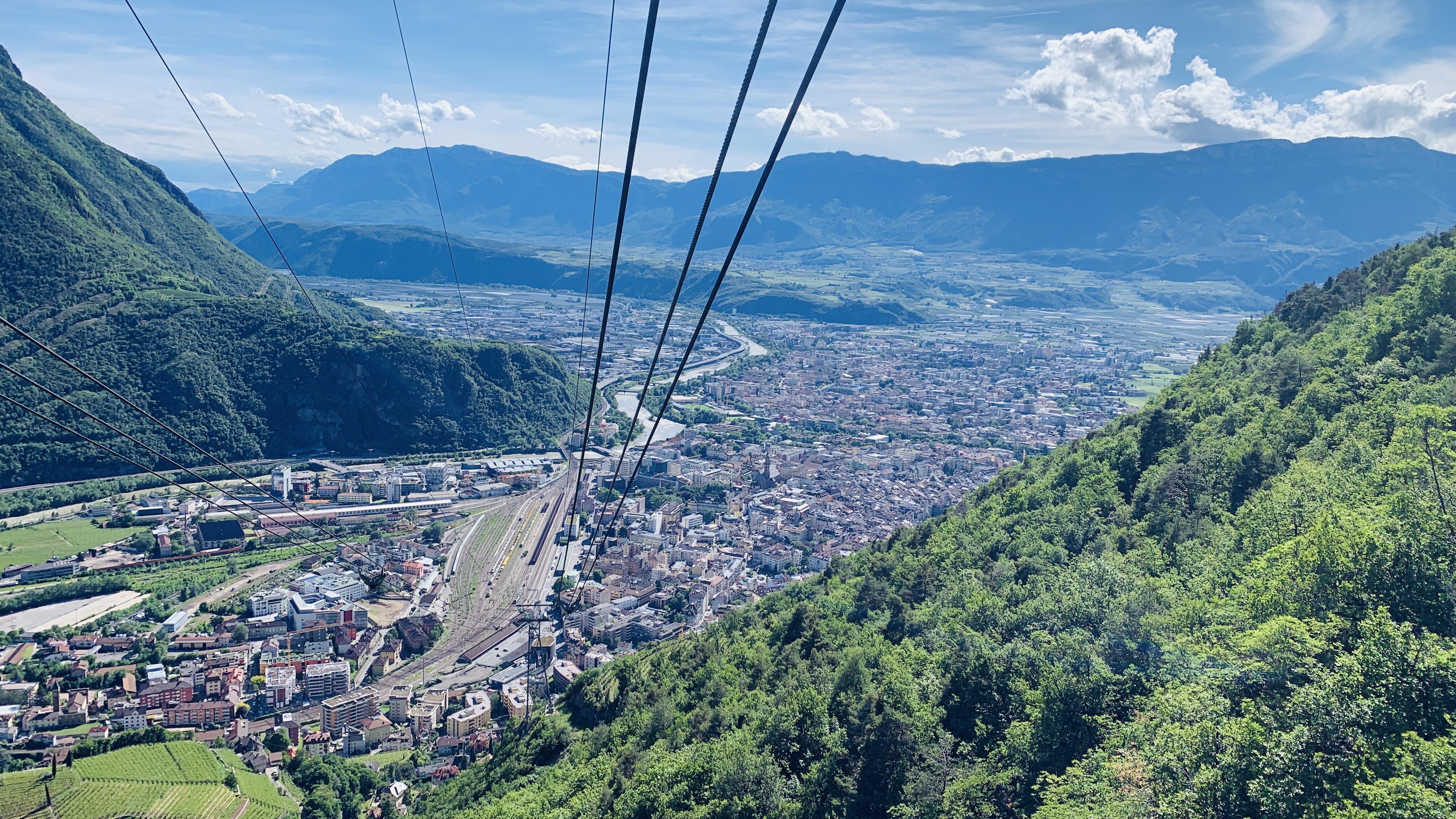 Bild ohne Beschreibung Bild ohne Beschreibung