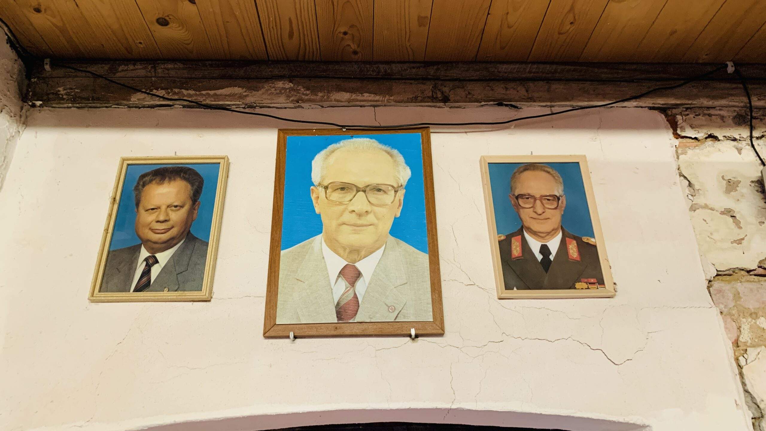 Bild ohne Beschreibung Bild ohne Beschreibung