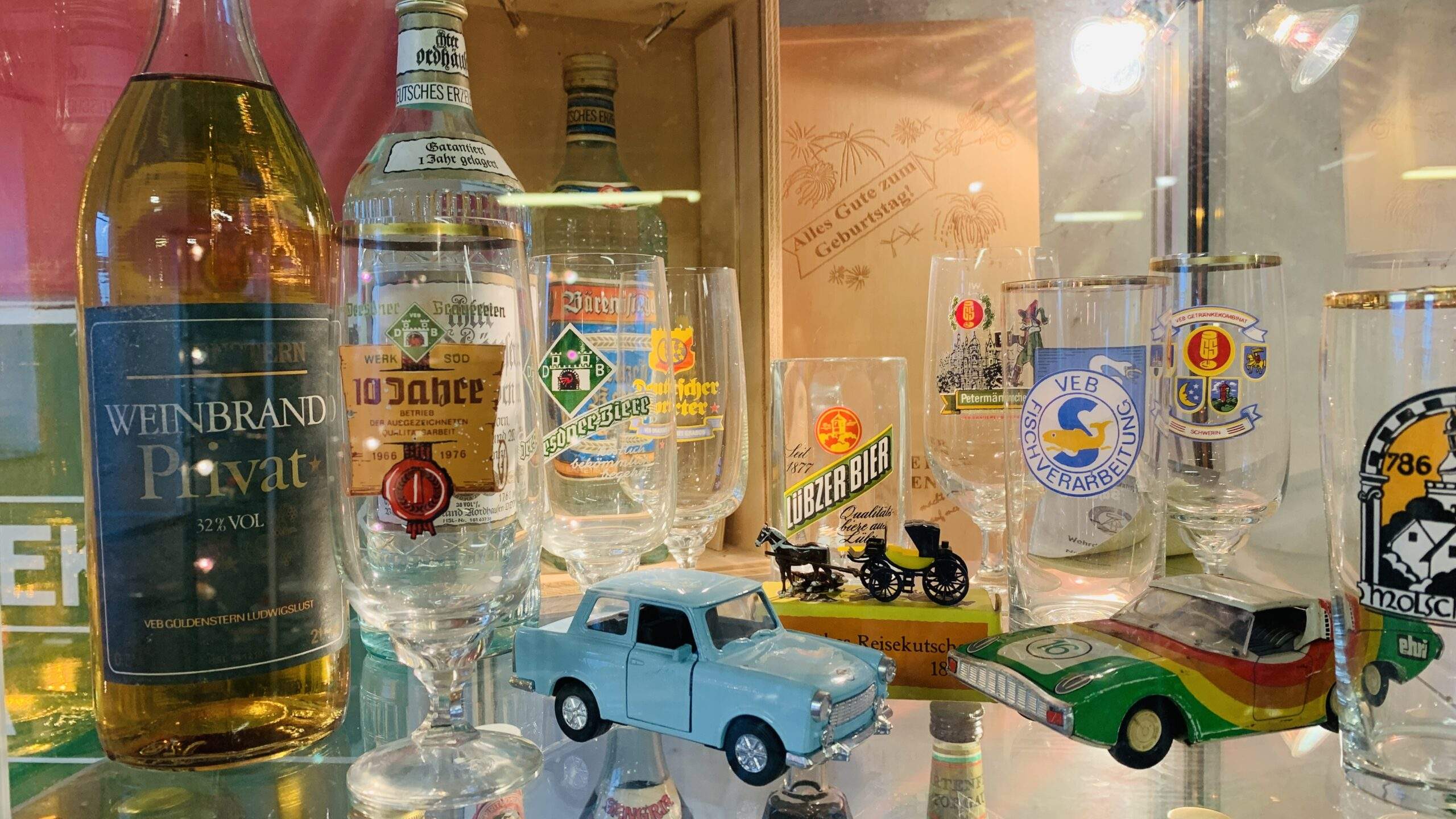 Bild ohne Beschreibung Bild ohne Beschreibung