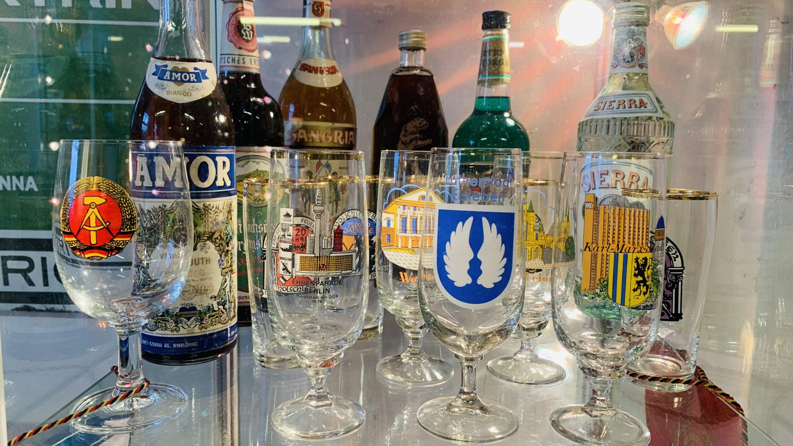 Bild ohne Beschreibung Bild ohne Beschreibung