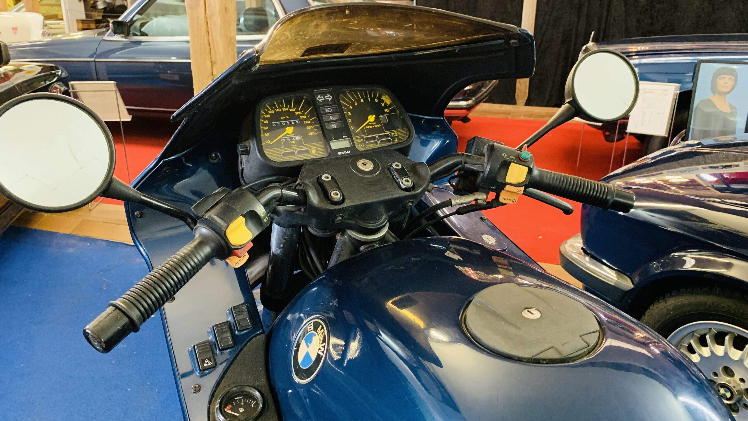 Bild ohne Beschreibung Bild ohne Beschreibung