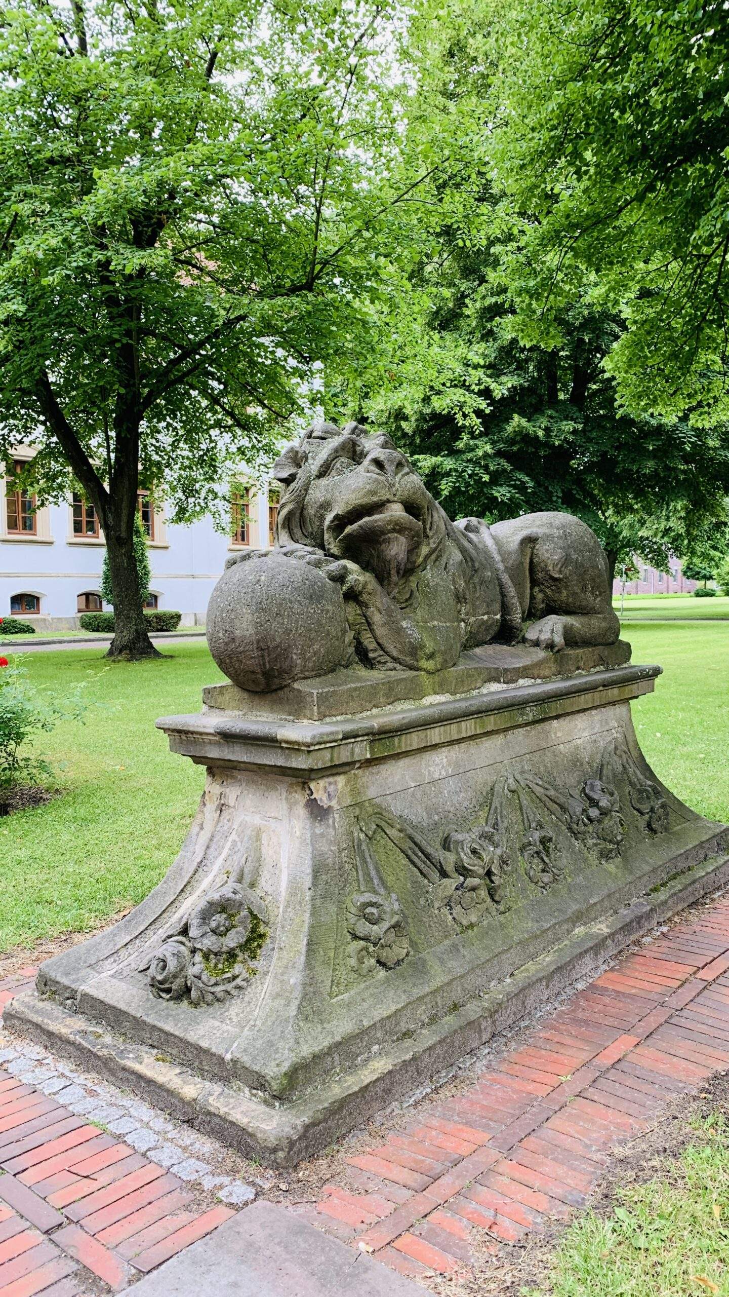 Bild ohne Beschreibung Bild ohne Beschreibung