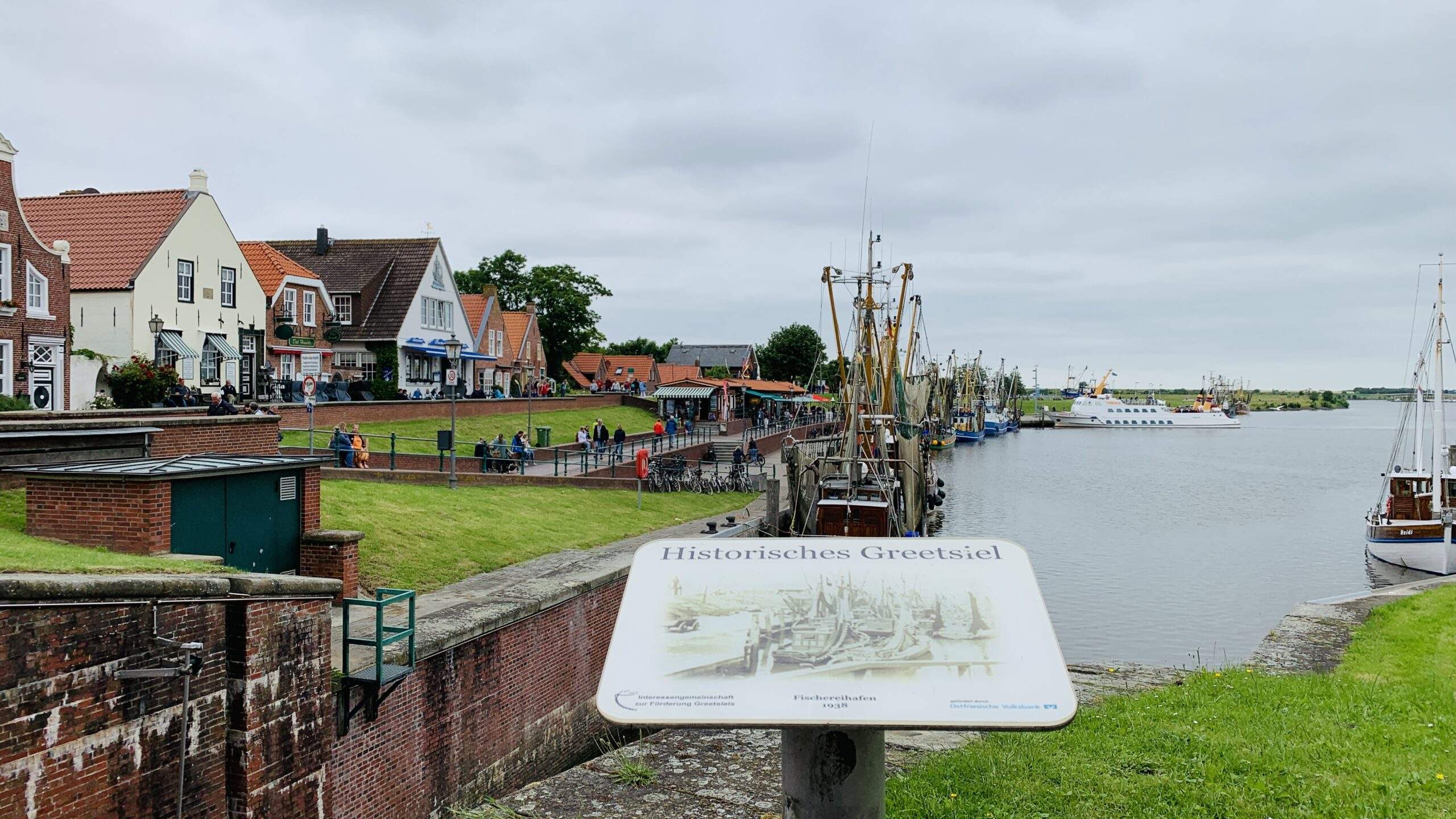 Bild ohne Beschreibung Bild ohne Beschreibung