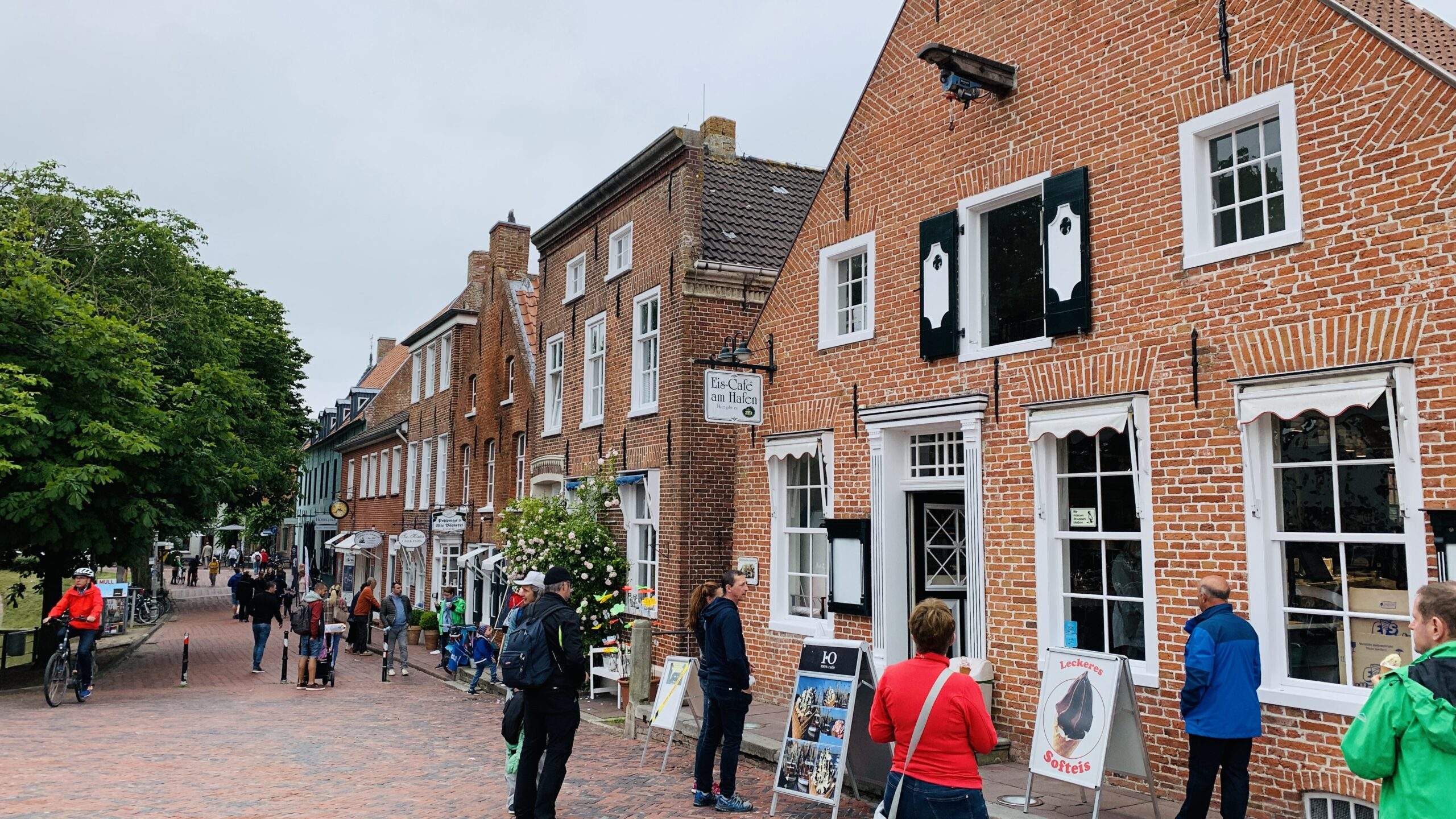 Bild ohne Beschreibung Bild ohne Beschreibung